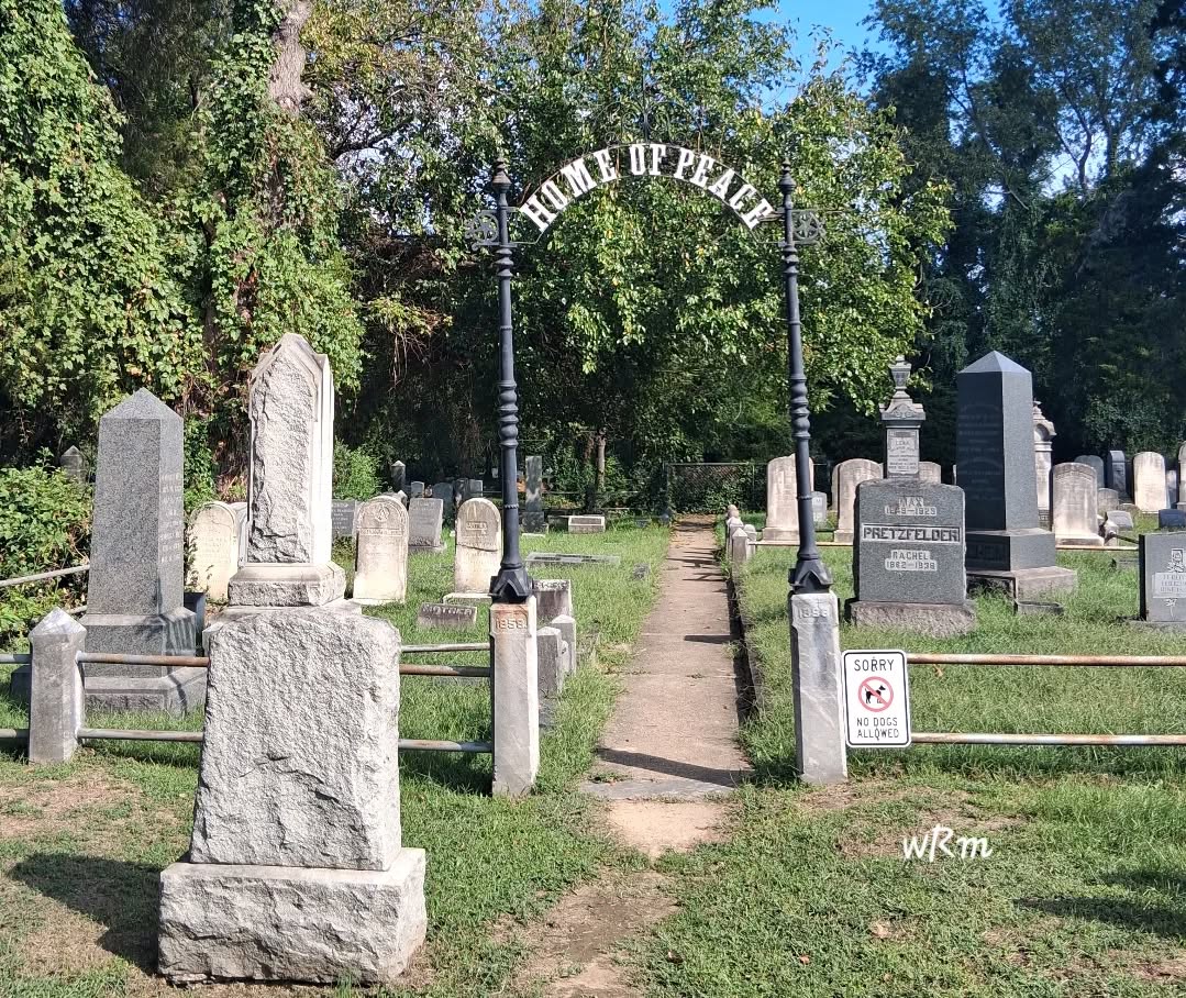 St.Pauls Episcopal Church Cemetery, Alexandria, VA
#cemeteryphotography #cemetery #cemeterywandering #cemeterywalks #cemeterygates #cemeteryphoto #cemeteryshot #cemeterylovers #taphophile #tombstonetravels