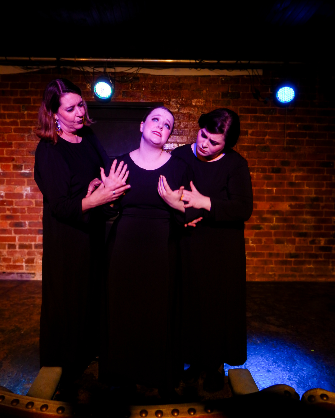 Only 3 days until opening night! 💡✨
The cast is sharpening their claws, flexing their wings, and braying louder than ever. These aren't the fairy tales you remember...
📅 October 7-12
📍 The Motley Bauhaus
🎟️ Via the Link in Bio