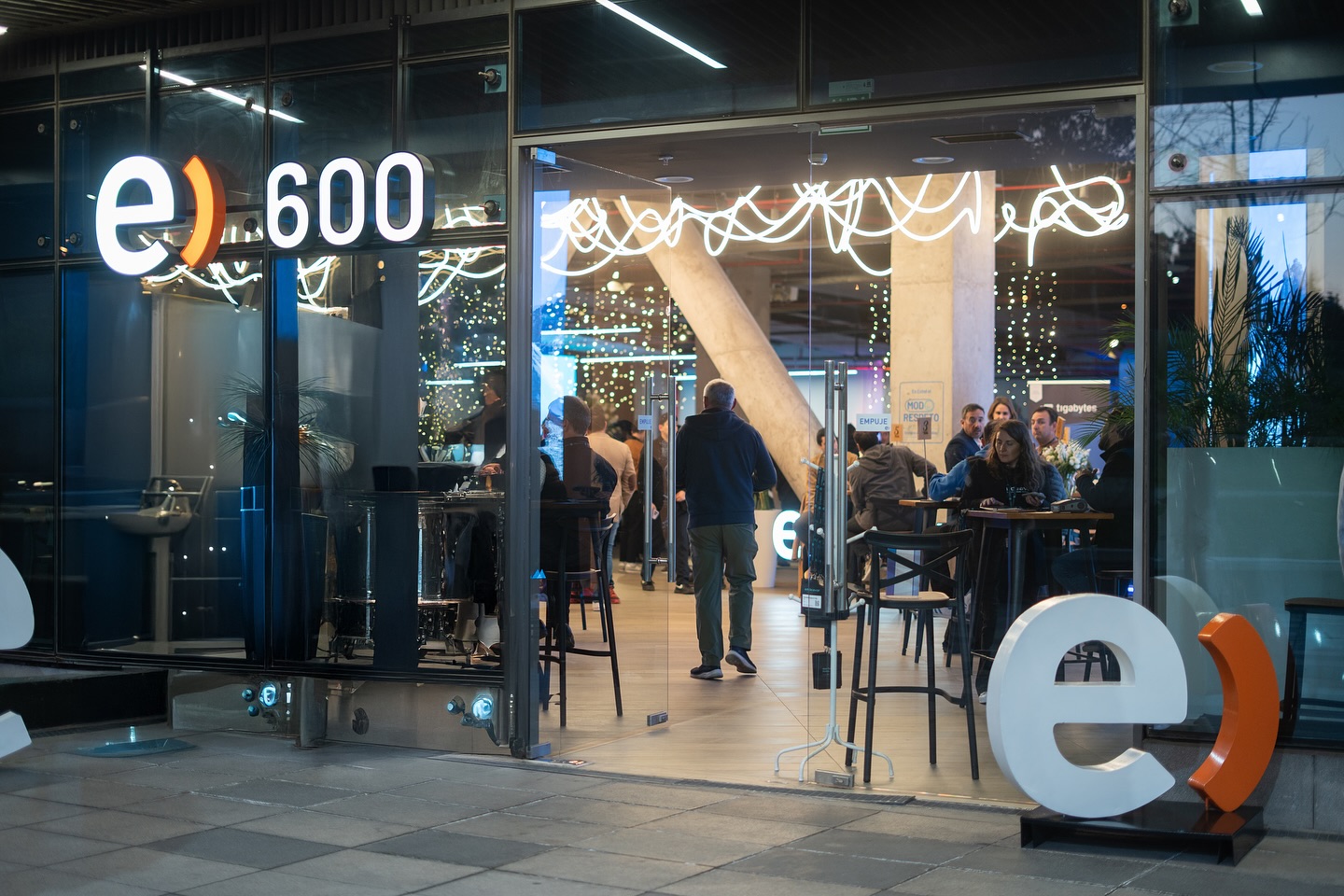 Increíble evento en Espacio 600 de Entel💙