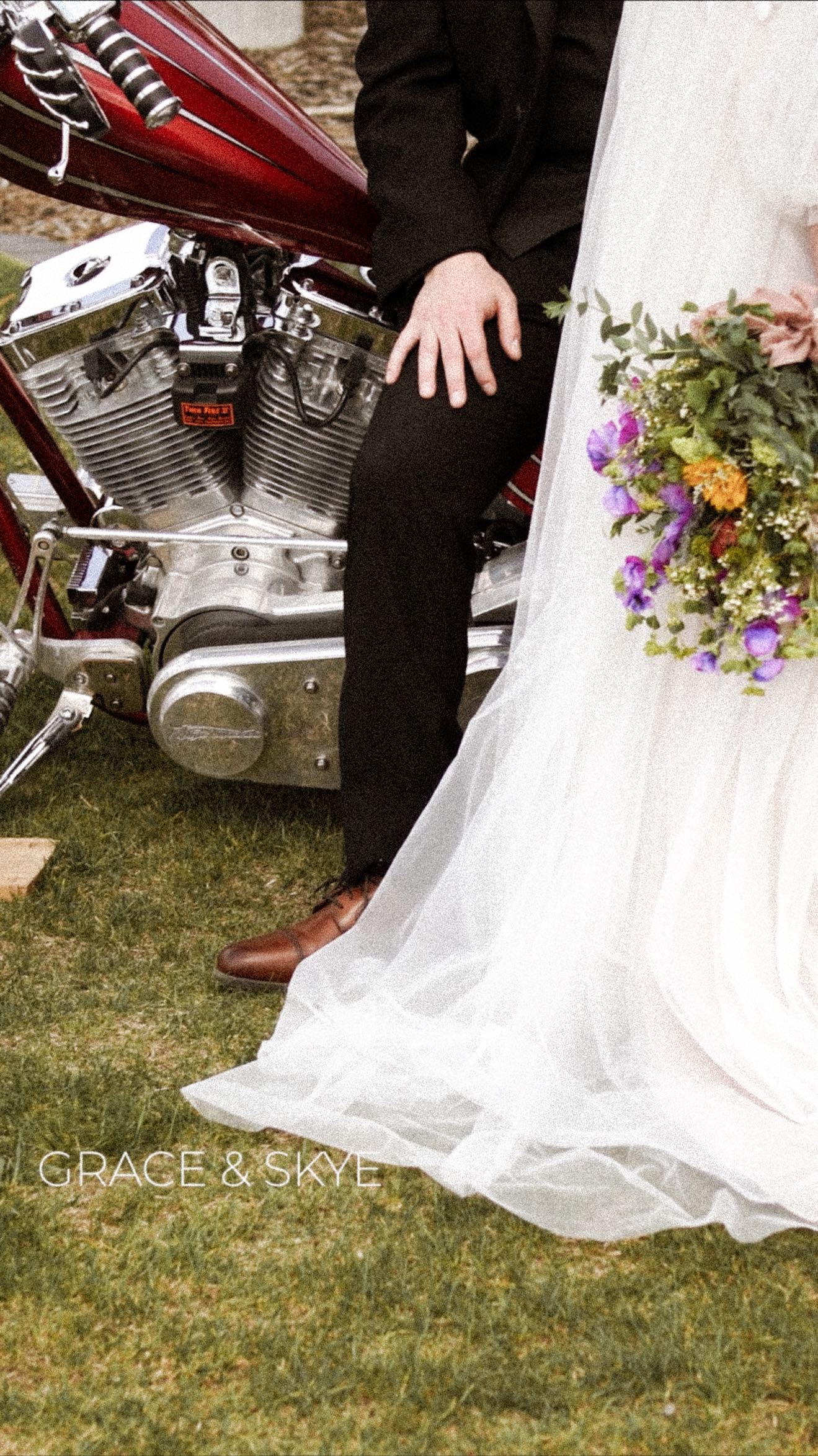 Just a peek at Grace & Skyeโs gorgeous day ๐ธโจ
Highlight film excerpt ๐ฌ
#mbphotoandvideo
Venue: @freespiritranch_eventvenue
Gown: @purebridalyeg
Decor: @knotwoodeventrentals
Photographer: @themidwestbohemian
Bride: @oopsiegraysie
Groom: @skyekohler95