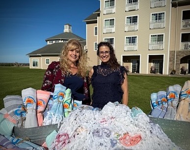 Conneaut Visitors Bureau at the Ohio Tourism Conference in Geneva, OH.
Don’t you love these towels!? 😍
#visitconneaut #conneautohio #ohiotourismconference