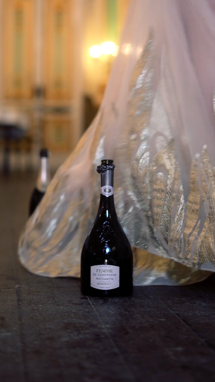Some champagnes are named after vineyards. This one is named after the woman in charge.
Femme de Champagne celebrates Carol Duval-Leroy, who has led her family's maison with elegance and conviction for over three decades.
On 6th October, join our Baroness Justine for an evening that toasts to the women who pour their spirit into everything they touch.
Reserve your seats at this special table - link in our bio.