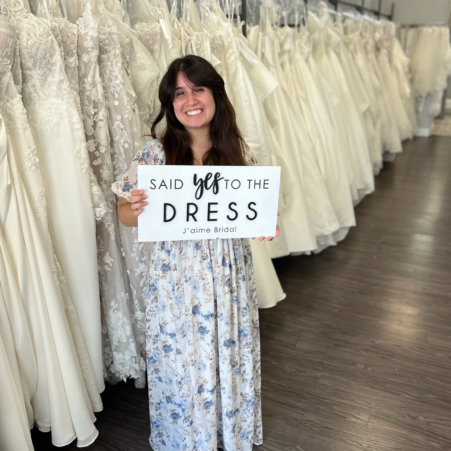 Congratulations to our beautiful bride, Emma, who just said yes to her gorgeous @essenseofaustralia gown! We are so thankful to have you join the J'aime family! #weddingdress #bridalgown #sayyestothedress
