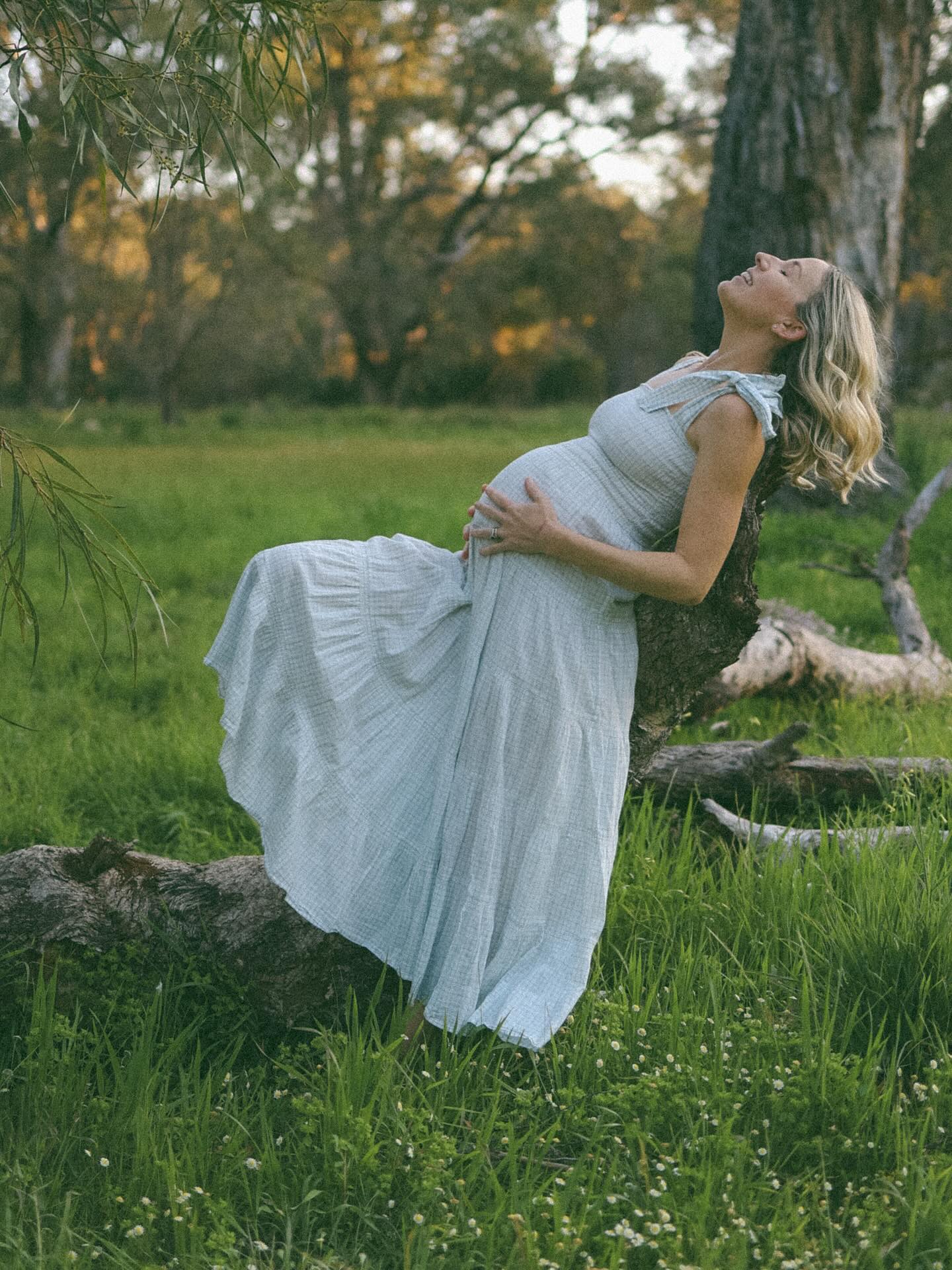 My favourite spot frolicking in the flowers, dancing with the breeze and darling babes running free! 🥰 @stephherscovitz
#perthfamilyphotography
#perthphotographer
#perthmums
#perthfamilies
#perthlife
#perthbeaches
#perthsunset
#perthfamily
#perthkids
#perthbaby
#perthlove
#perthhills
#perthlocal
#perthmumsandbubs
#perthcreative