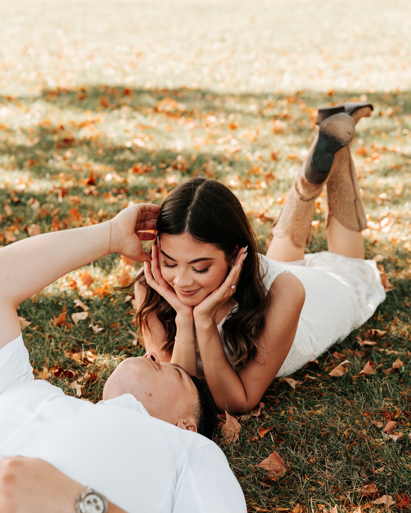 Being apart of Anthony + Sinnai’s journey brings a tear to my eye 🥹 Proposal to engagement session, these two love birds have been such a joy to be around!!! The love they share is like the ones you see in a movie… tell me I’m lying!!!
#chicago #chicagophotographer #couplesphotographer #couples #engagement #engagementsession