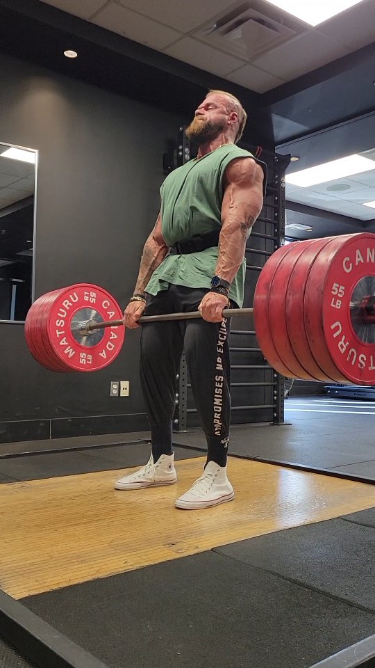 485 smooth like 🧈
@phillyphil_ifbb strength went up during off season 🚀
If you know you know, off season is as important as the prep ! 💯
Discipline, Hard work and Consistency 🗝
#bodybuilder #physique #ifbbpro #offseason #bodybuildingmotivation