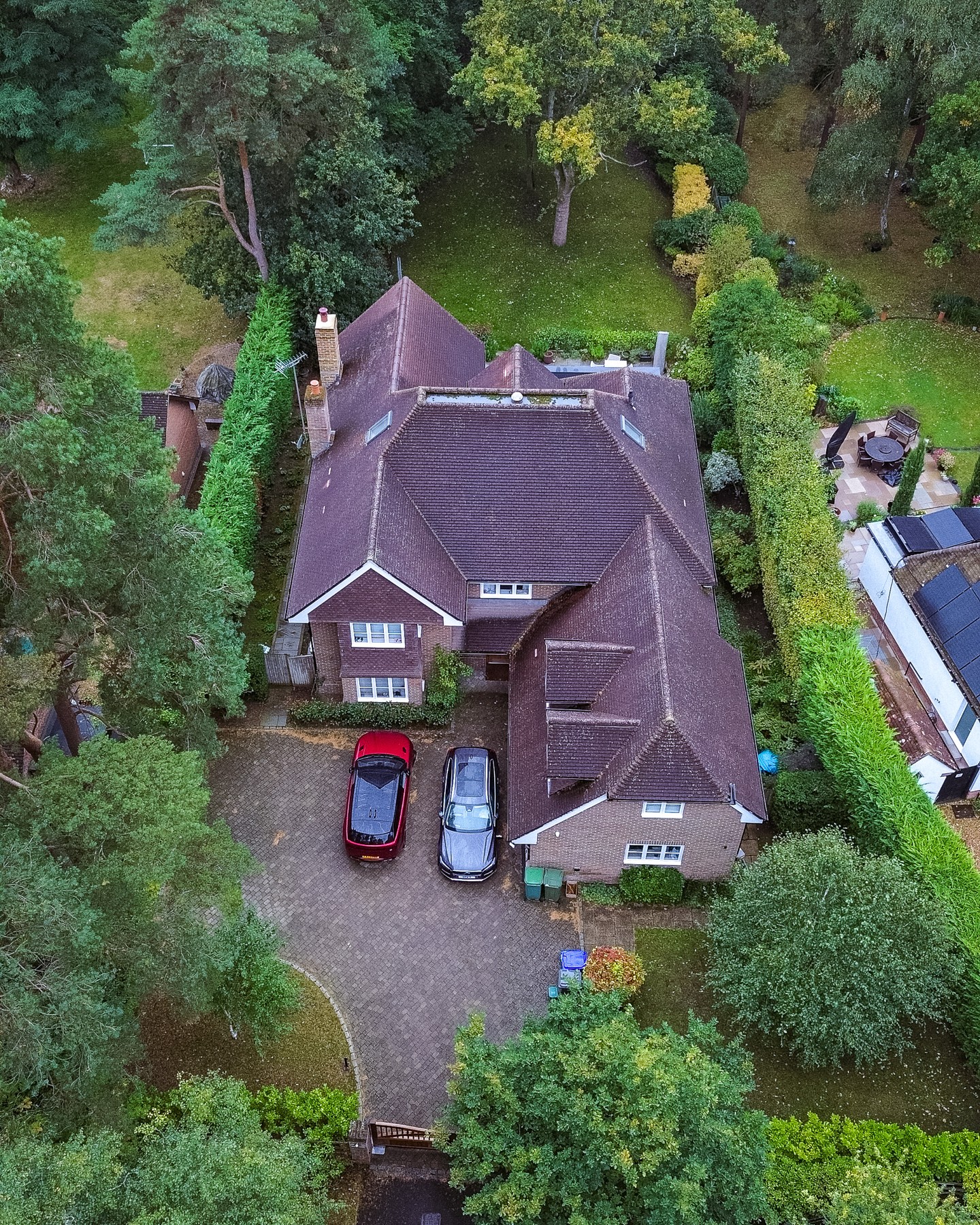 A closer look at our completed project on Fitzroy Road, Fleet. 🏡✨
ㅤ
Set within a conservation area and surrounded by mature trees, this home was all about blending traditional design with its historic setting. Thoughtful details and careful planning allowed us to create a property that feels both timeless and at home in its surroundings. 🌿
ㅤ
We’re proud of how this one has come together, a beautiful example of design working in harmony with place!
.
.
.
#FitzroyRoad #FleetHomes #CompletedProject #ConservationArea #TraditionalDesign #PropertyDevelopment #DevelopmentJourney