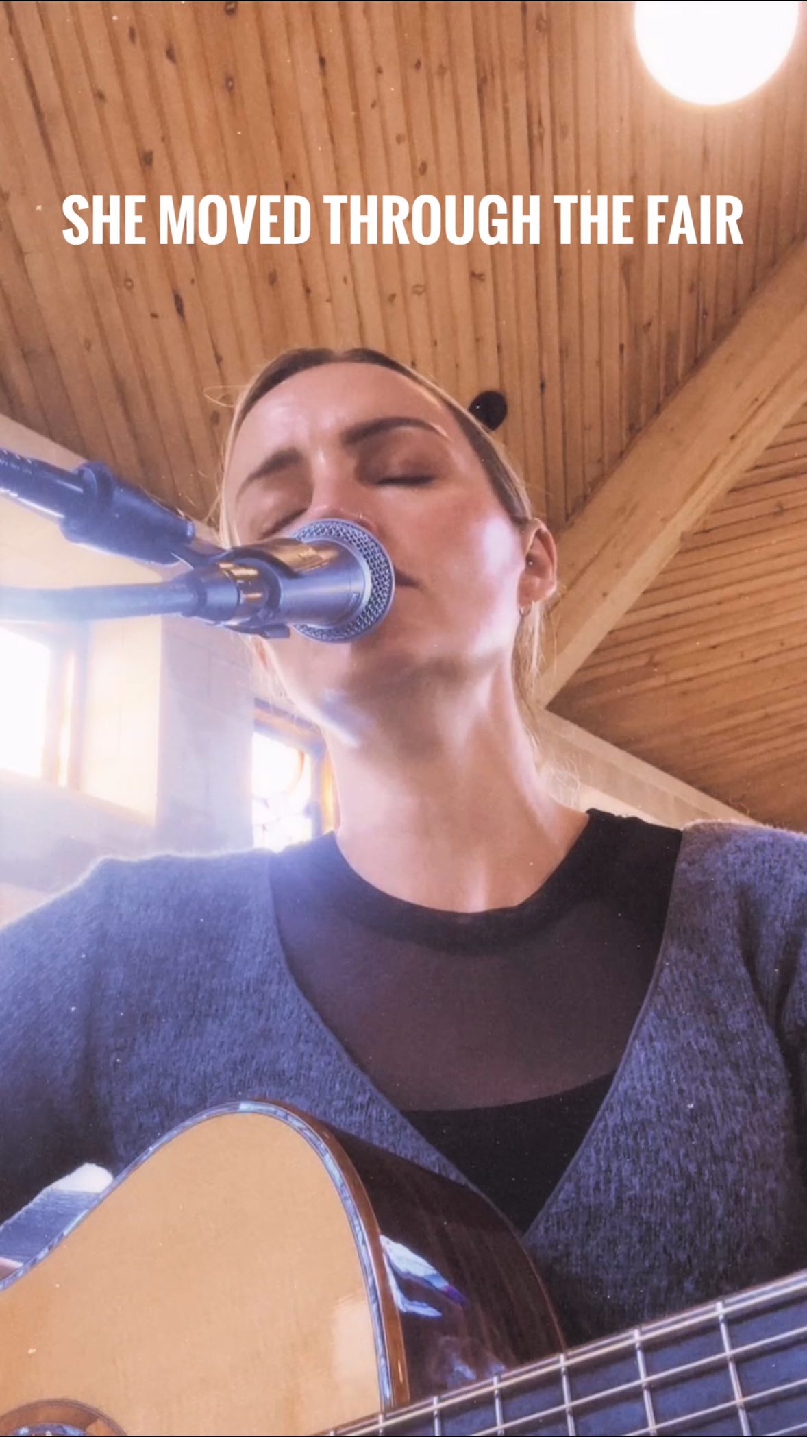 Such a moving song to sing and a beautiful entrance song choice for Sophie & Jonny 🫶❤️
#liveweddingmusic #irishweddingsinger #weddingsingerIreland #weddingceremonymusic #irishweddingmusic #ceremonysingerireland #musicforweddings #ceremonymusicwicklow #wicklowweddingsinger #irishweddingsupplier