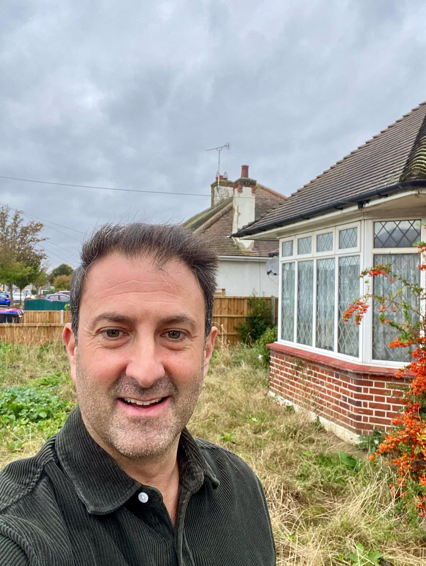 it a vegetable patch, a field or is it a driveway?
When a property has been left unused since, 2006, nature soon takes over.
It’s a great day for purchasing long term empty houses and here I am at our latest acquisition in Southend that has finally exchanged contracts.
Make Empty Properties Great Again.