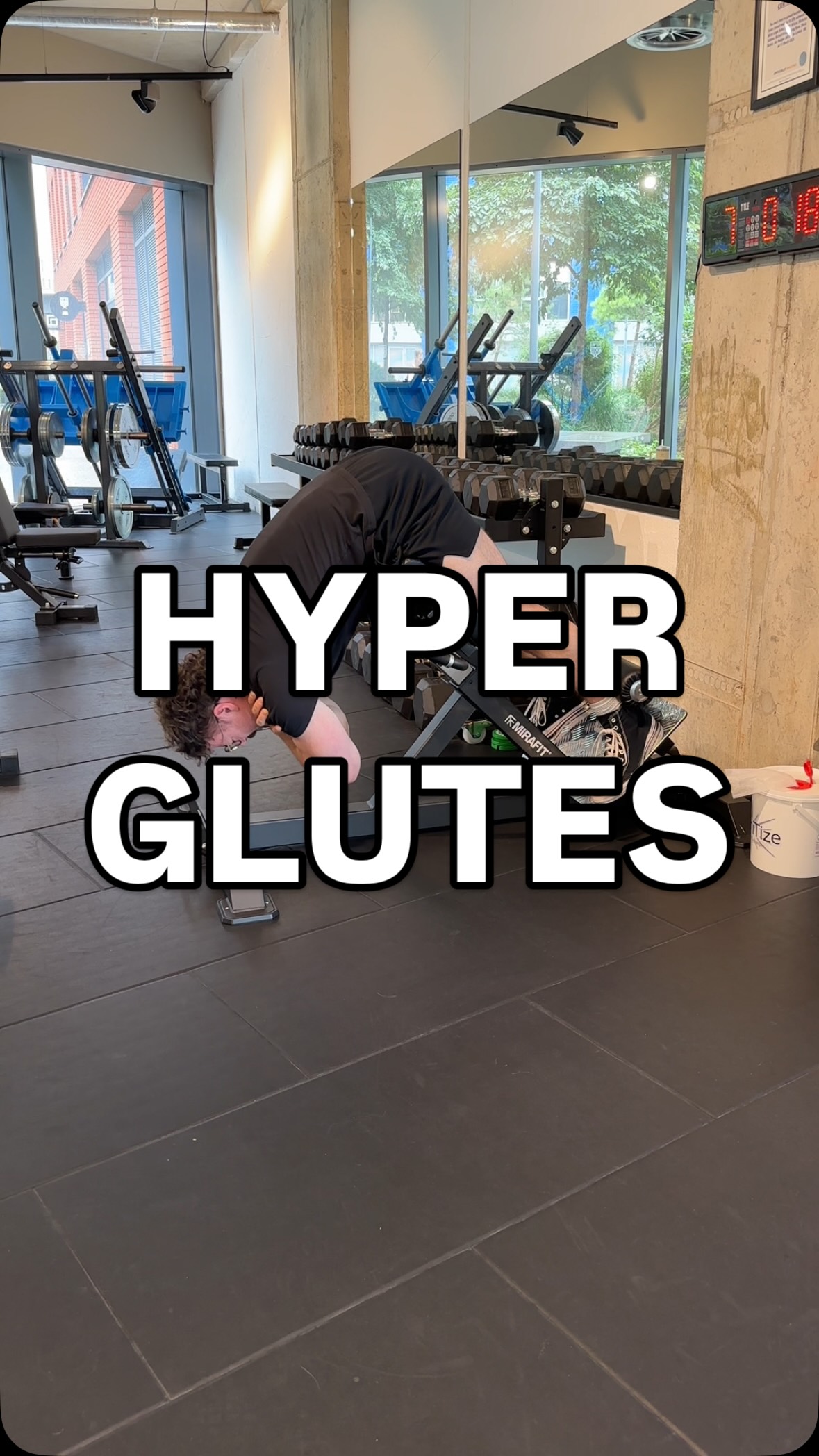 BUNDA Building 🍑
Want more glute gains?
Here’s the glute-focused modification you need!
✅Set the pad just below hip crease
✅Turn feet out
✅Round upper back and tuck chin
✅Hinge at the hips
✅Drive hips into the pad & squeeze glutes!
#glutegains #LegDayTips #tsr #gymtips