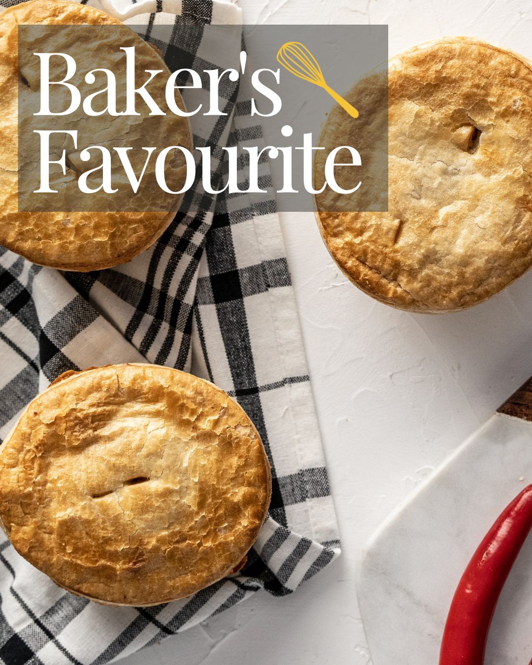 Baker’s favourite, with a fiery kick 🌶🥧🔥
Our Texan Chilli Pie brings the heat — packed with slow-cooked beef, bold spices, and a rich chilli sauce, all wrapped in our signature handmade pastry.
It’s the go-to for our bakers when they’re craving something hearty, bold, and full of flavour.
#MiamiBakehouse #BakersFavourite #TexanChilliPie #SpicyBakes #HandmadePies #BoldFlavours #BakeryFresh