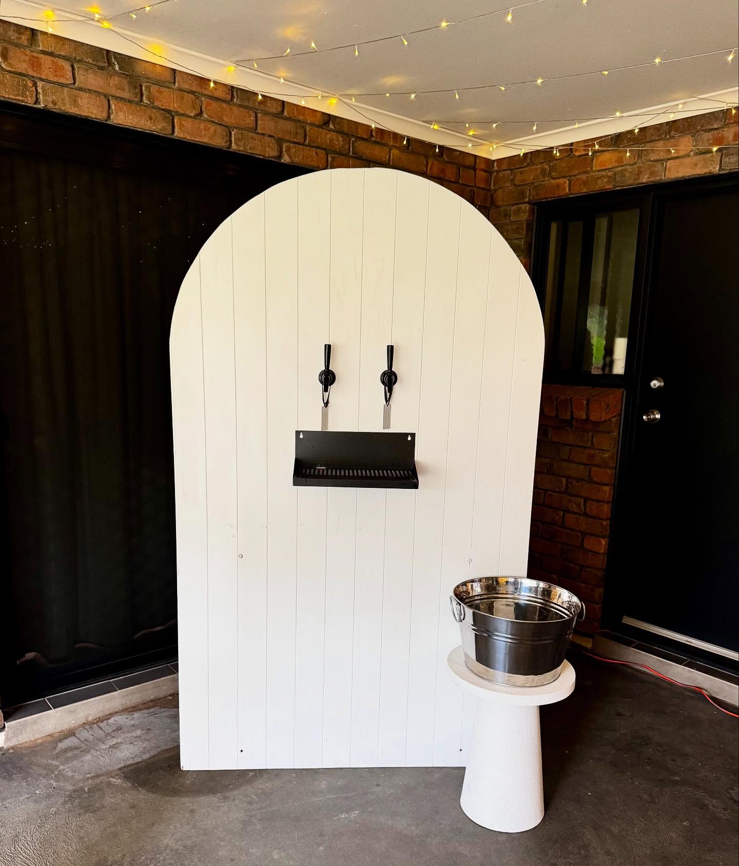 Silly season is getting so so close and we are very excited 😬 Our summer bookings are filling quickly, so make sure to email or DM us if you need us!!! 🧡