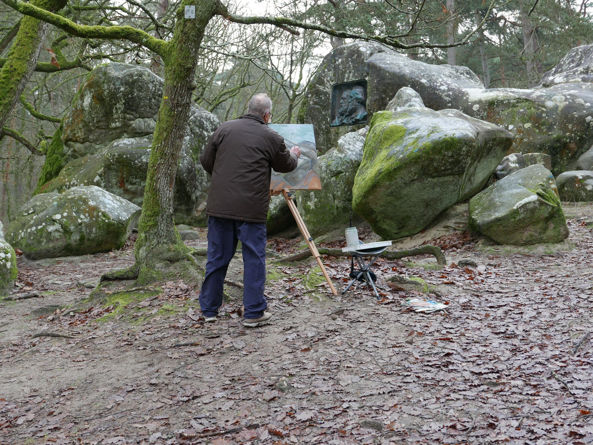 JEAN-FRANCOIS MILLET, 1814-1875, Ecole de Barbizon
Le peintre du travail rural, Millet a été reconnu de son vivant, l'Angelus est au Louvre et a été admiré de tous. Son plus grand admirateur était Van Gogh qui, pendant sa courte période parmi nous, portait sous son bras sa précieuse collection d'estampes de Millet et en à peint plusieurs interprétations.