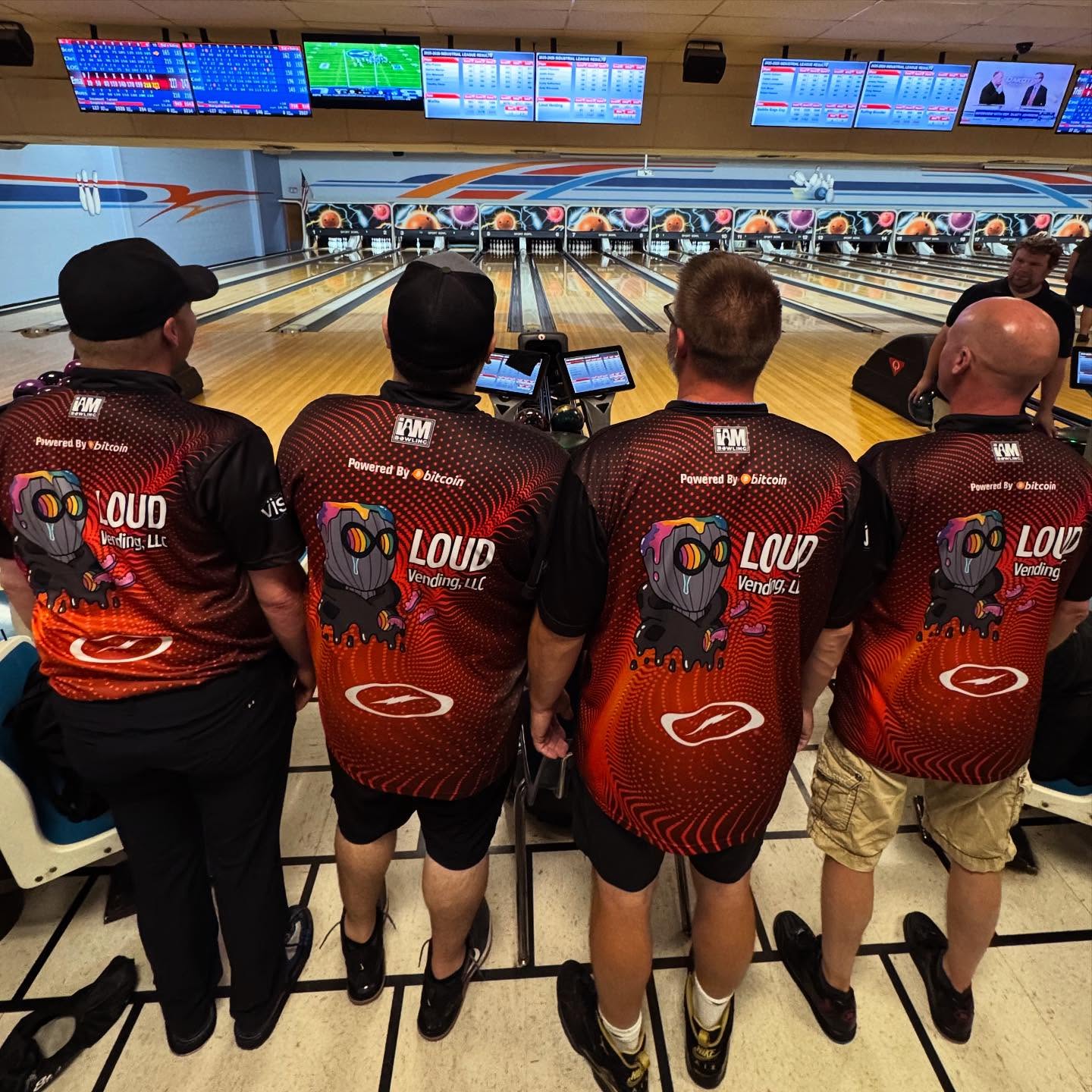 The boys are back in town! Team LOUD Vending hits the lanes again this season! Thank you @iambowlinglv for these awesome jerseys!
#StormNation #LOUDVending