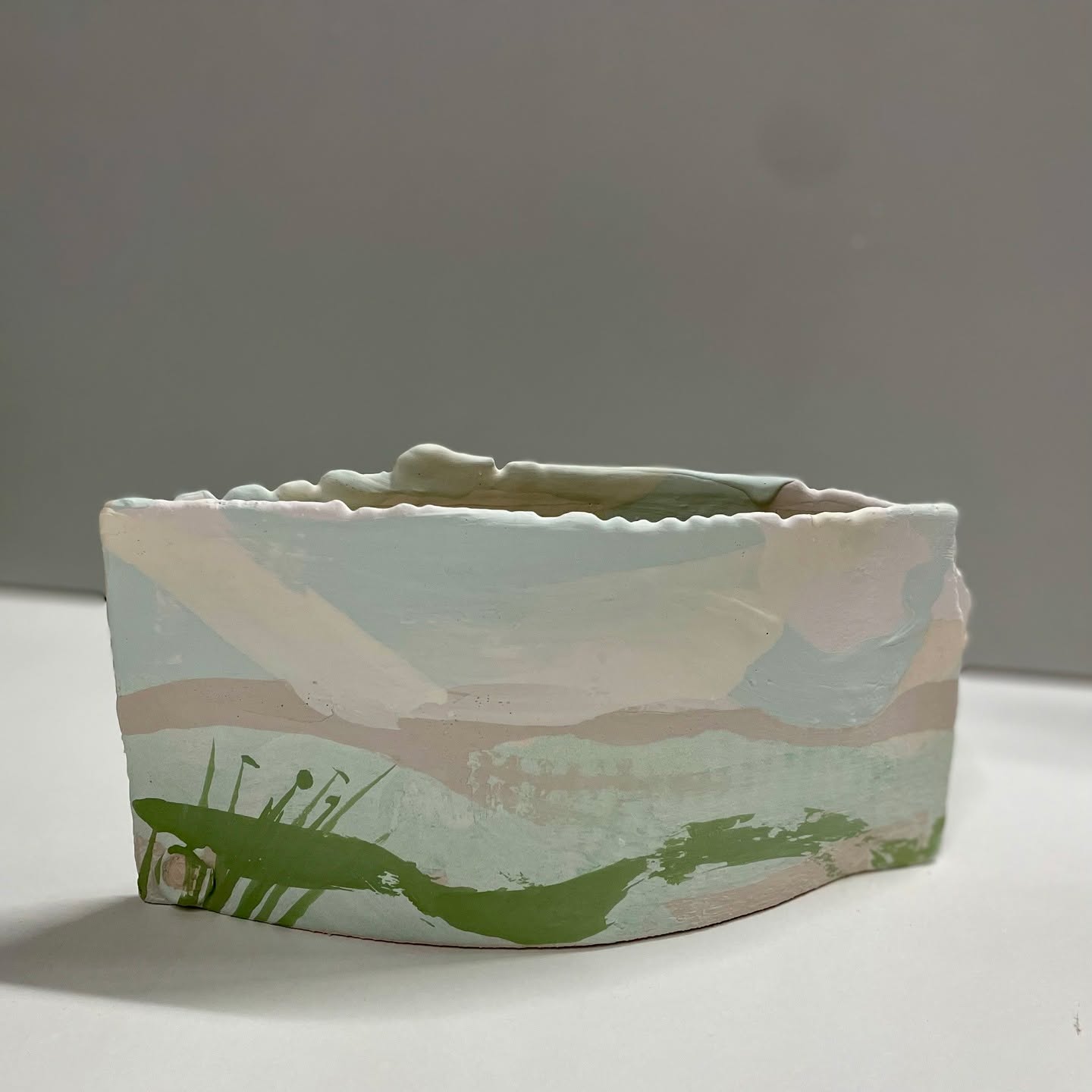 Whenever I glaze my ceramic pieces, it's always a bit of a guessing game as to how they will turn out after the firing! Especially when I usually take the "rogue" approach and experiment with several glazes and layers!!
I really liked how these looked before they went into the kiln.....
Look how different they are now....
#ceramicsart #clayart #experimentingwithglazes #ceramicartist #handmadeceramics #kiamalocalartist #buyfromtheartist #landscapeartwork #kiamansw #sladbuiltceramics