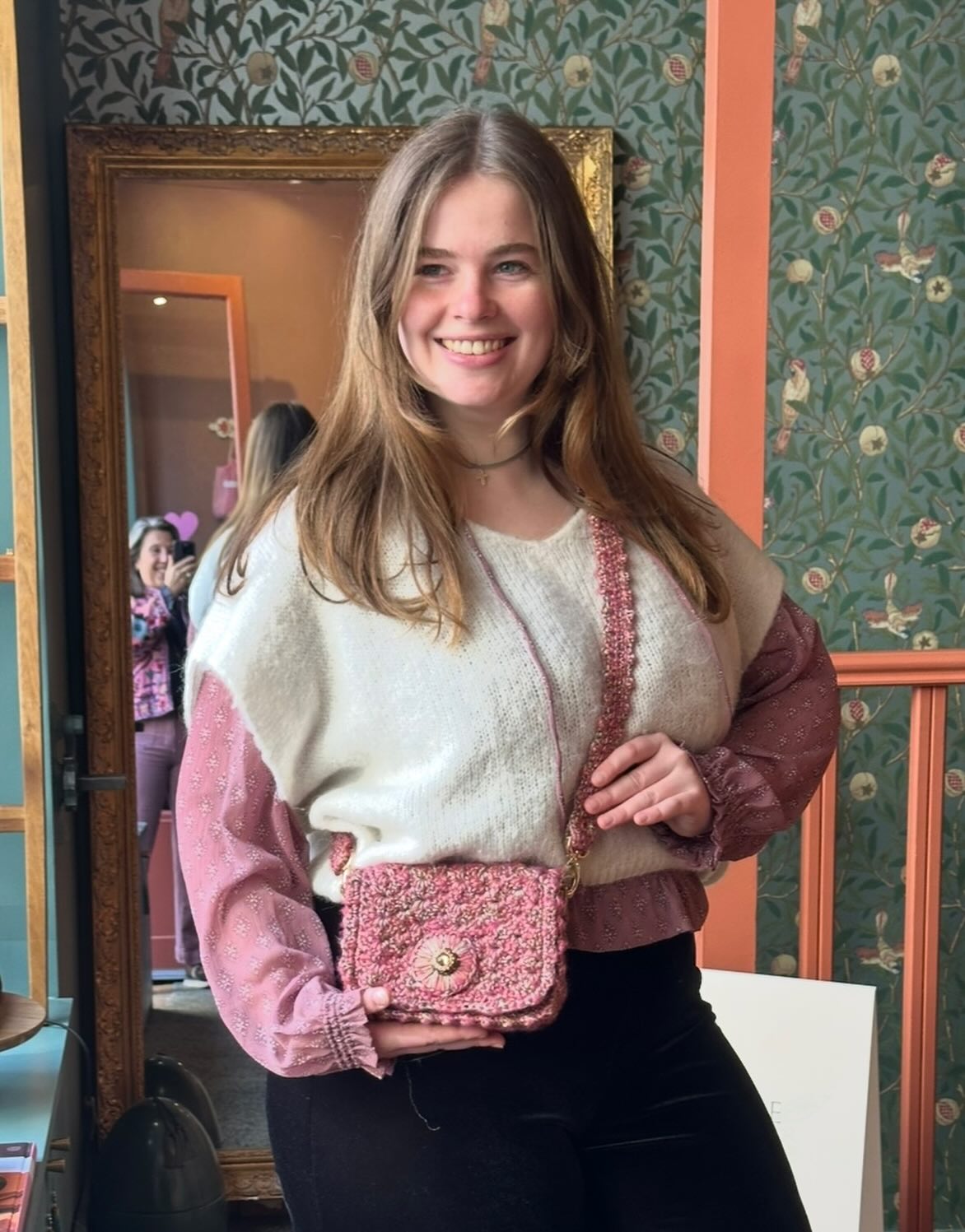 Le sac Victoire
Sac en crochet doublé cuir
#cuir #crochet #faitmains #handmadewithlove❤️