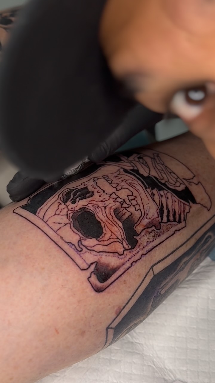 Skeletor 💀
DM or Email for enquiries and bookings
.
.
.
#skulltattoo #skulltattoos #sydneytattoo #sydneytattooist #sydneytattooshop #sydneytattooartists #sydneynorthernbeaches #deewhytattoo #sydneytattooing #tattoosydney #tattooed #skullart #tarot #tarottattoo #tattooart #skulldrawing