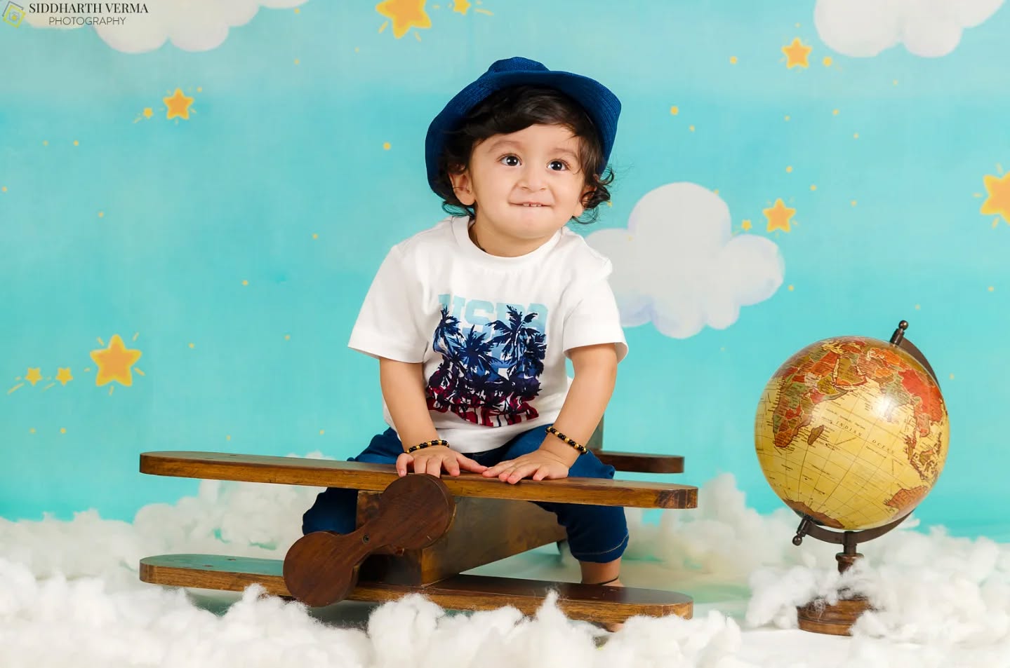 Let’s capture your little one's beauty in its purest form 💖📸, so you’ll always have a way to relive these magical moments. ✨
Book your heartwarming baby photoshoot today! DM us now for details
.
.
#siddharthvermaphotography #babyphotographerindia #emotions #influencer #portrait #love #instagood #photography #photooftheday #follow #instalike #babyphotography #fineartpotrait #indiababyphotograpers #delhimoms #gurgaonmoms #delhimommyblogger #noidamoms #indianmomblogger #babiesenthusiasts