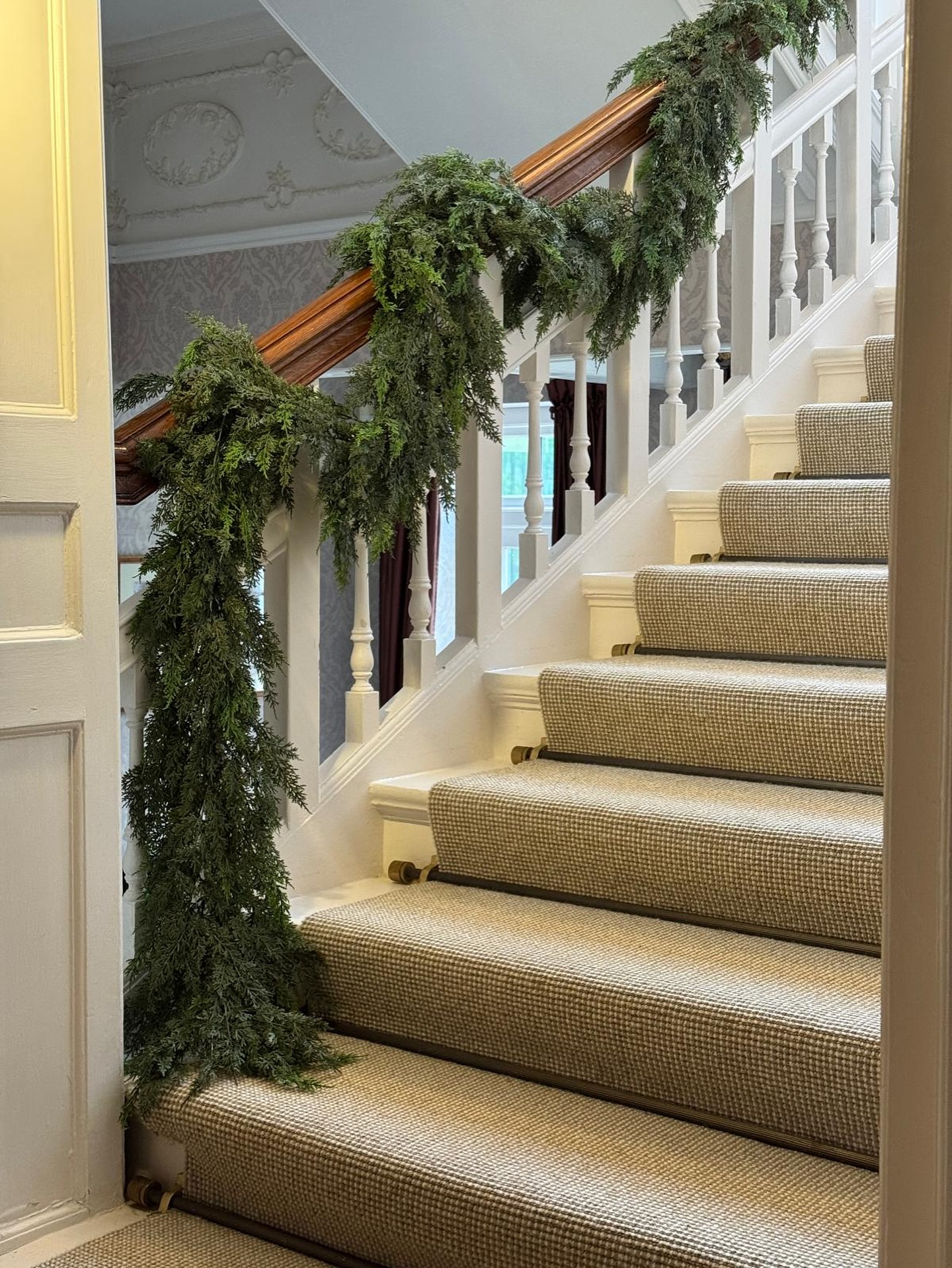 ✨ It’s nearly time… ✨
Our Christmas Collection 2025 officially launches this Friday at 7PM (3rd October)🎄💫
We’re so excited to share all the brand new pieces we’ve been working on for this year’s collection, including this stunning real touch lifelike Cedar Garland 🌲 Draped beautifully down your staircase or mantel, it’s the perfect timeless piece to bring Christmas magic into your home.
📅 Tap Remind Me on this post so you don’t miss the launch, trust us, you’ll want to be first in line ✨
Tell us in the comments 👇 do you decorate your stairs, your fireplace, or both for Christmas? 🎁
#BoxwoodHomeInteriors #ChristmasCollection2025 #ChristmasDecor #CedarGarland #ChristmasLaunch #HomeInspo #ChristmasAtHome #InteriorStyle #ChristmasMagic #GarlandGoals #FestiveDecor #homeforchristmas