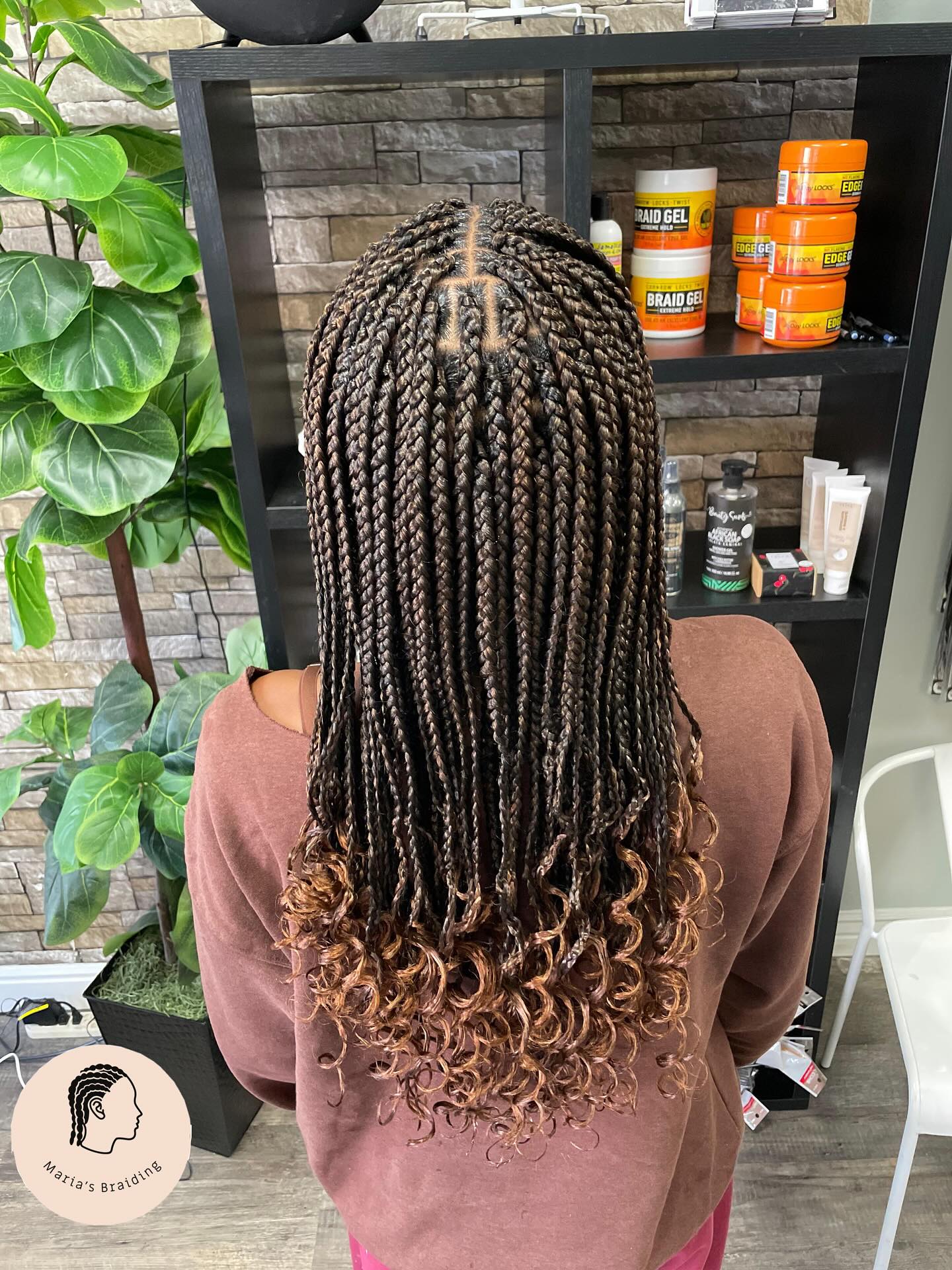 So many colors and shades to choose from here at Maria’s braiding!
#braidstyles #hair