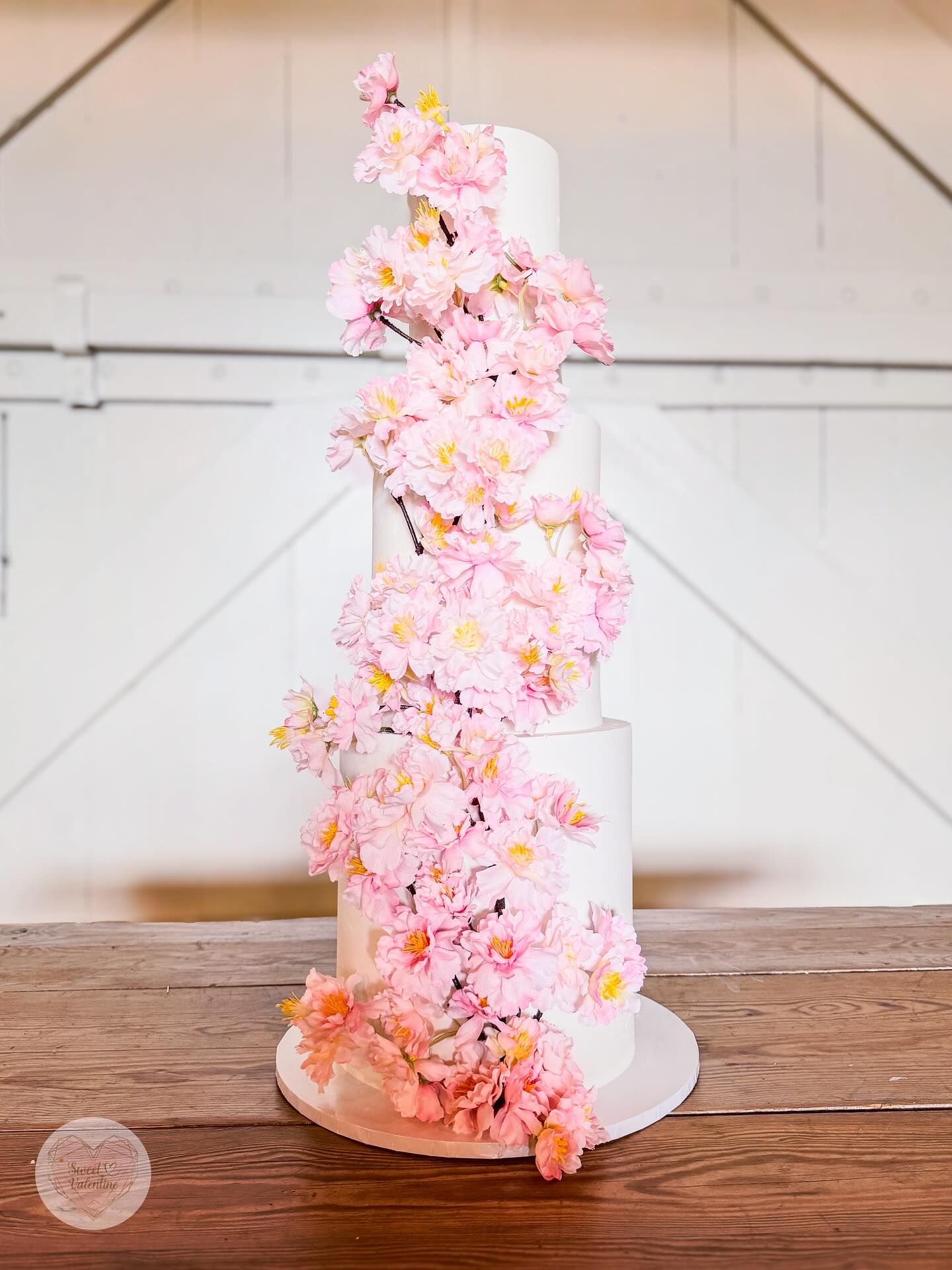 🤍 Wedding day 🤍
Huge congratulations to J&R who married at the beautiful @eastriddlesdenhallweddings
A big part of the wedding was to incorporate cherry blossoms on to the cake. I love how it all came together 🌸
.
.
.
.
.
#cakedecorating #cakestyle #cakeart #buttercream #leeds #westyorkshire #leedsbaker #weddingcakesideas #weddingcake #weddingcakedesign #bespokeweddingcakes #weddingcakeinspiration #prettyweddingcakes #texturecake #uniqueweddingcakes #weddingcakeinspo #whiteweddingcake #whitecake #texturedcake #prettywedding #weddingcakes #driedflowercake #floralcake