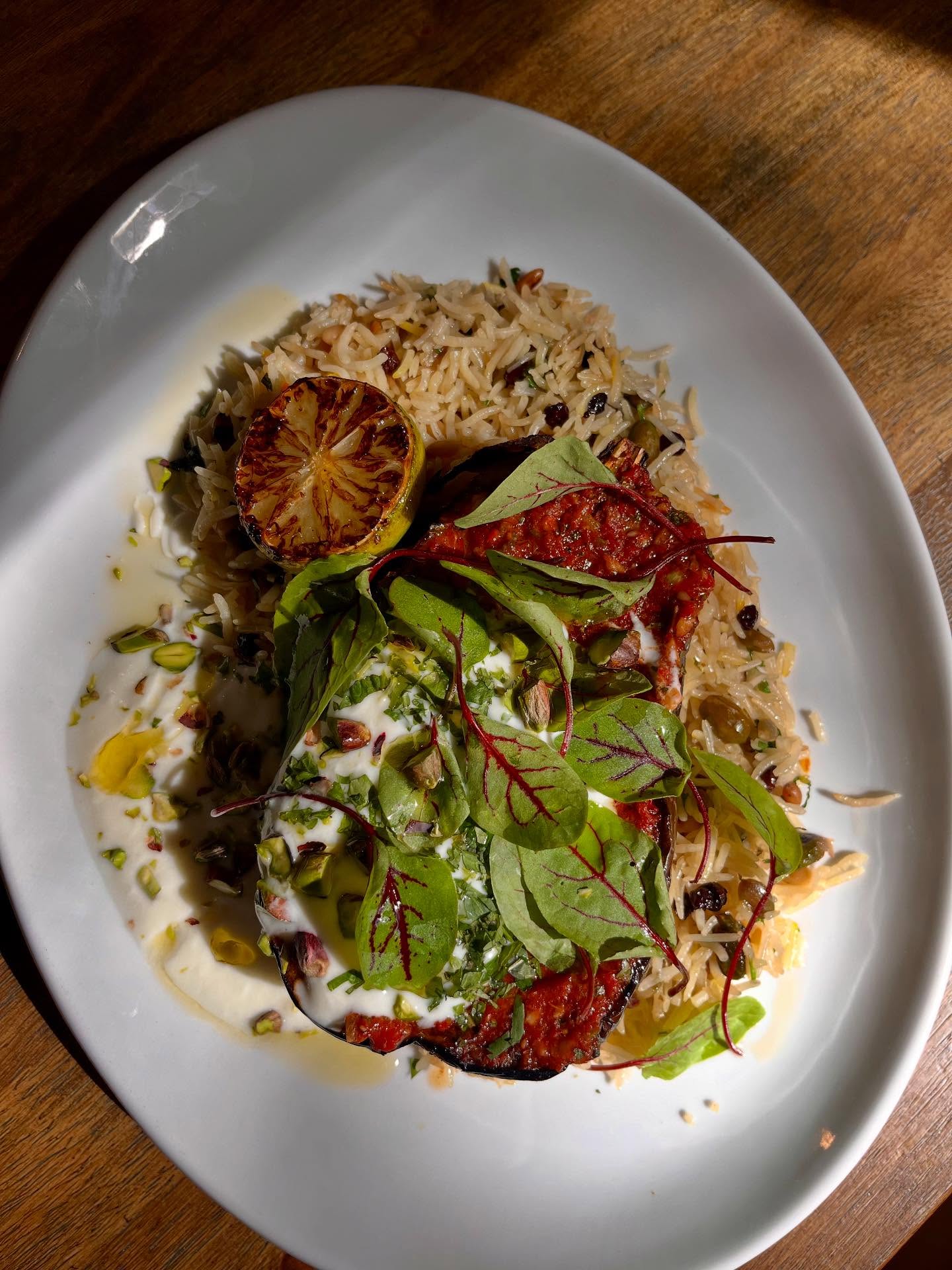 🌿 New special 🌿
Harissa Roasted Eggplant with pistachio, pumpkin seed & currant pilaf rice, topped with Tilba yoghurt.