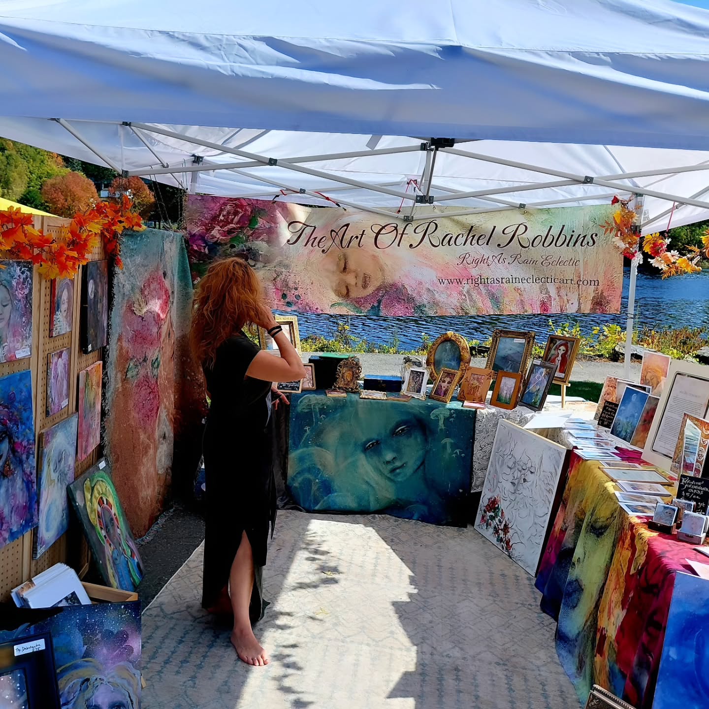 What an absolutely gorgeous day on the banks o' the mighty Kennebec! Thanks to my boys who were such heroes today but won't see this, the #rightasraineclectic booth was a major success. Thank you to everyone who came out, old friends and new, and to @ritualmarketme for hosting such a successful event.
#ritualmarket #maineartists #artinmaine #downtownaugusta #mainelife #fallvibes #family #craftfairs #supportsmallbusiness #autumn #artislife #positivevibes