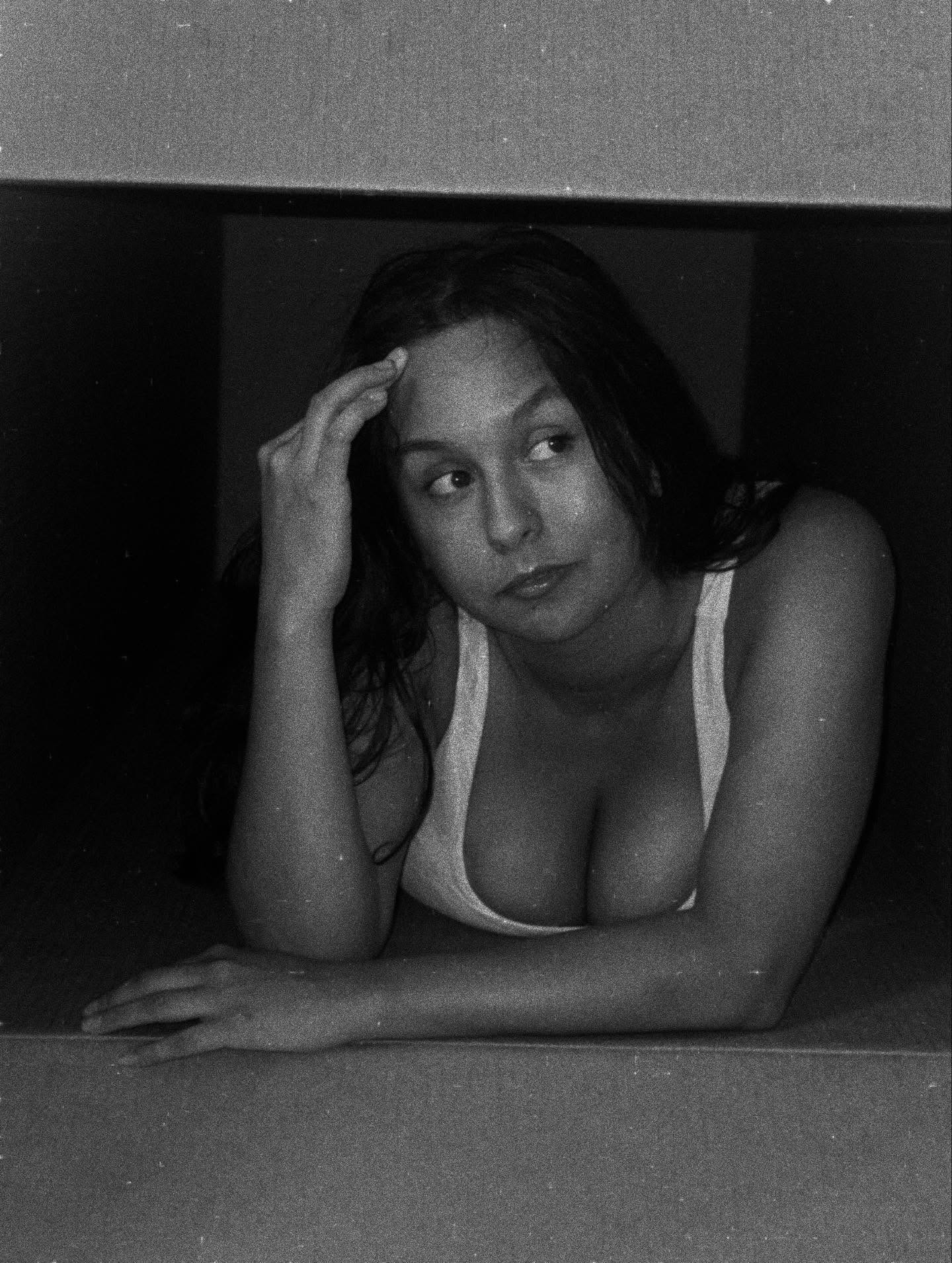 This week’s post, “In a Box,” is up! ✍️
I’ve been reflecting on the strange dance between limitation and freedom, and how the boxes we find ourselves in can sometimes be the very thing that sets us free. Sharing some personal stories from these past few weeks that brought this home for me. Always grateful to explore these ideas with you.
Link in bio and here: ✨🫶🏽
https://www.livinglikelexi.blog/
#blog #blogpost #bloggers #blogging #girlblogger #lifeblogger #selfhelp #selfcare #selfcarematters #selfcaresunday