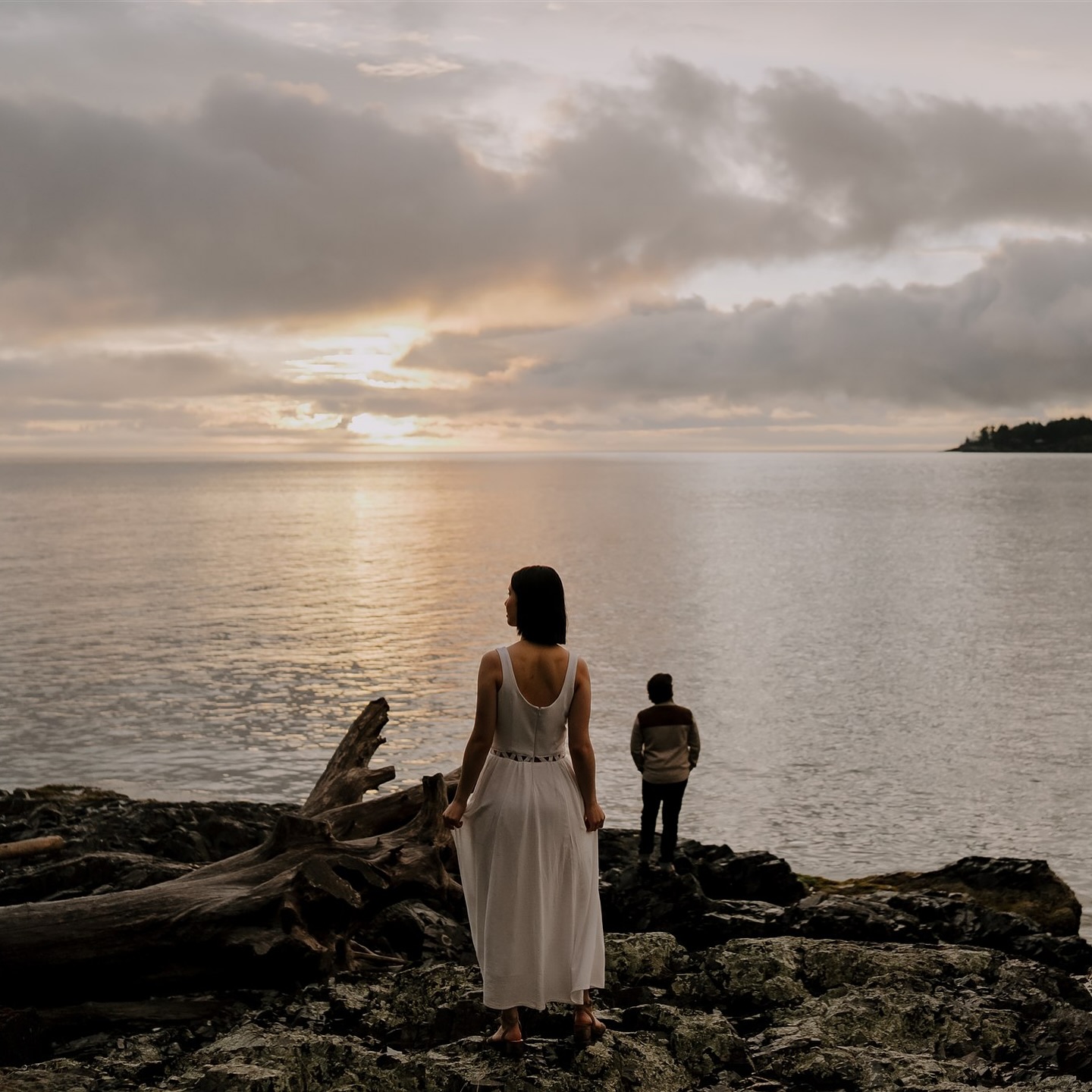 Sometimes you just have to take the leap and go for it—even when the forecast calls for rain. Carrie and Sam’s engagement shoot proves that a little unpredictability can make for some seriously epic photos.