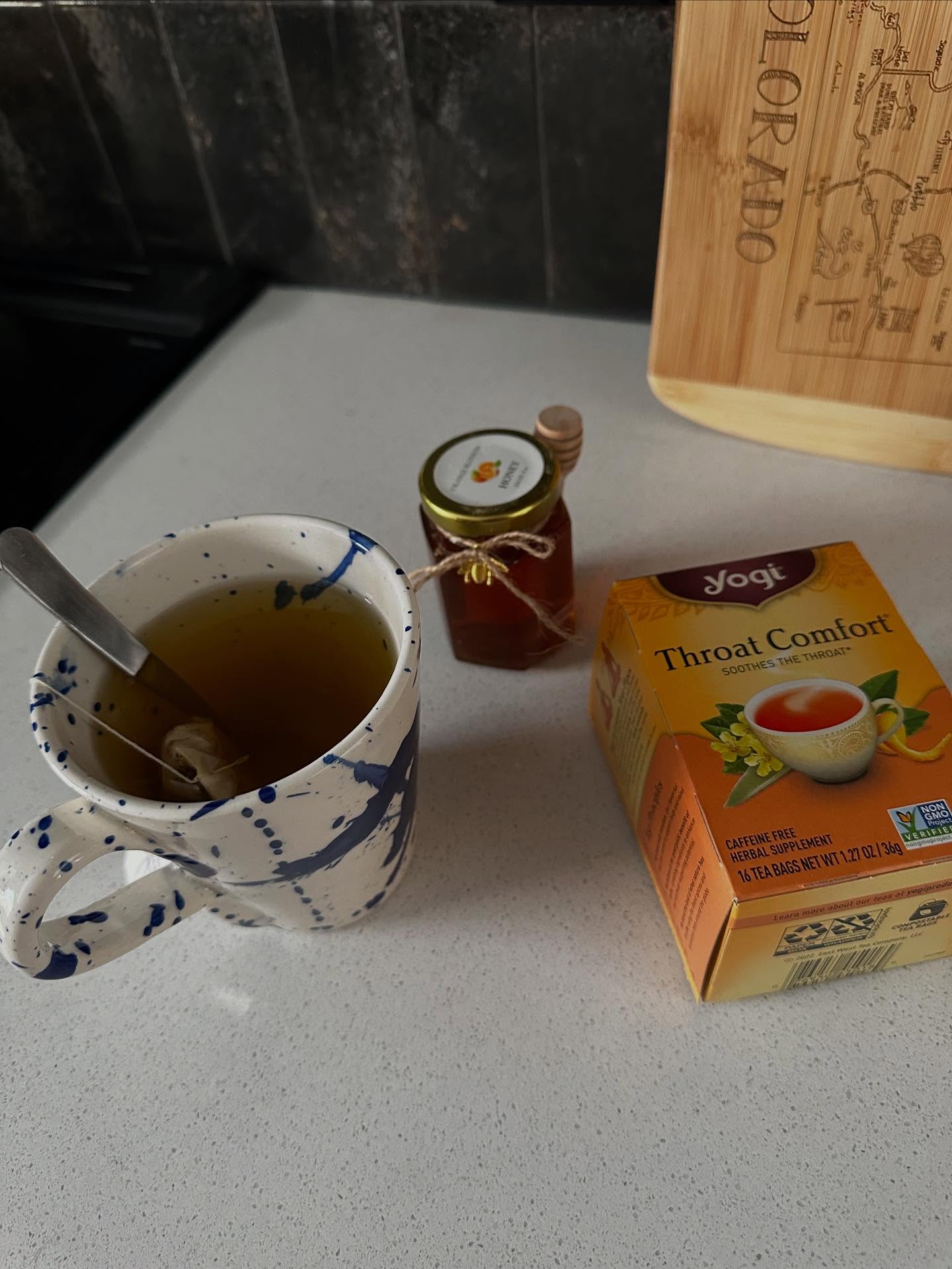 My go-to tea when I’m feeling under the weather 🤧 @yogitea 🧡
#tea #wellness #holistic #holisticwellness #hormonehealth #wellnessjourney