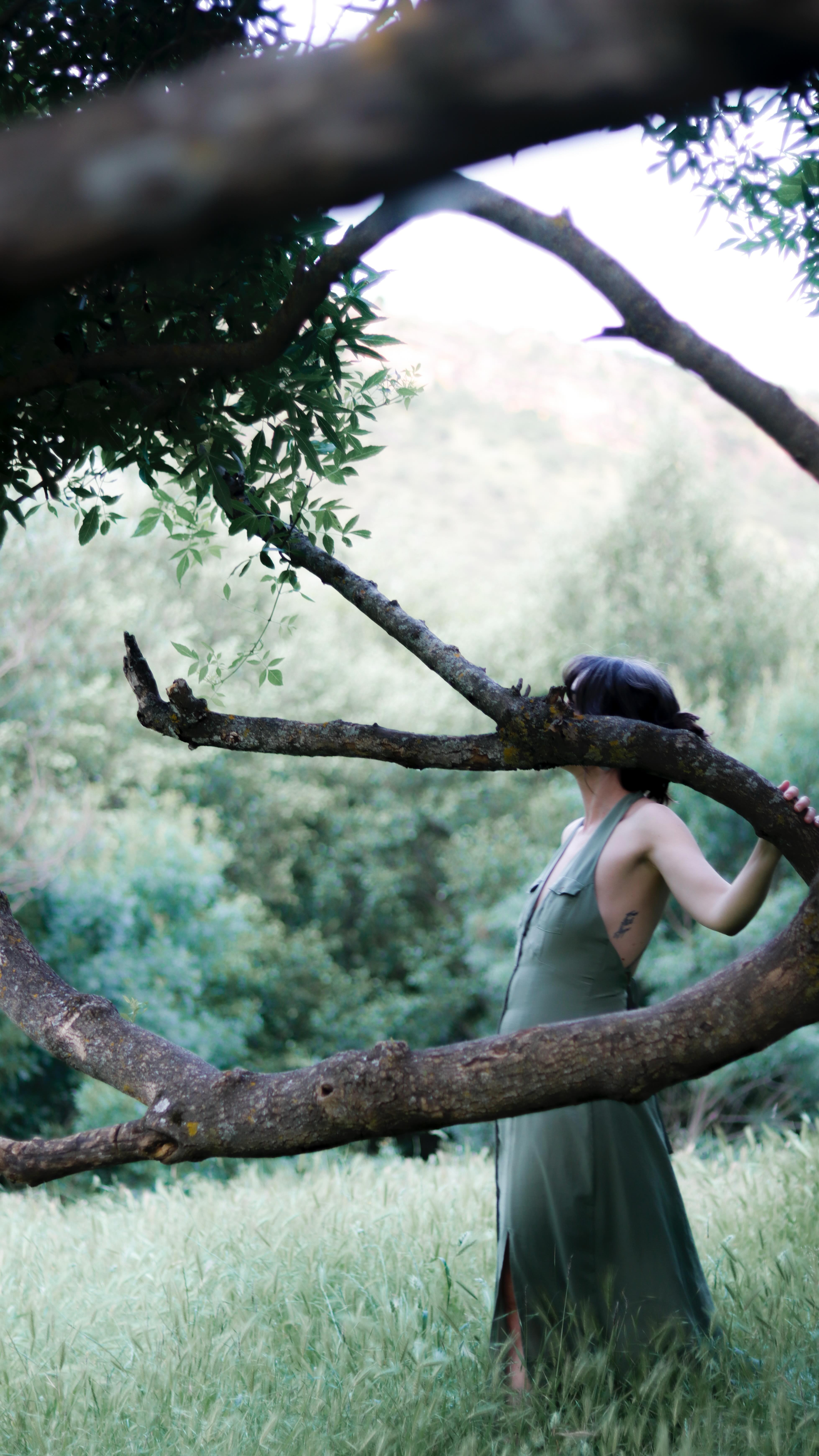 La hermosa terapeuta transpersonal
@ana_vacas_enfermera_terapeuta
#emprendedorasconluz #mujeresqueinspiran #emprenderconalma #retratosfemeninos #fotografiaemotiva #fotosconalma
#fotografiaprofesional #personalbranding #fotografiapararemprendedoras #brandingfotografico #shootingprofesional #fotografianatural #shootingennaturaleza #fotografiaconnaturaleza #sesionennaturaleza #naturalezayluz #mujeresemprendedoras