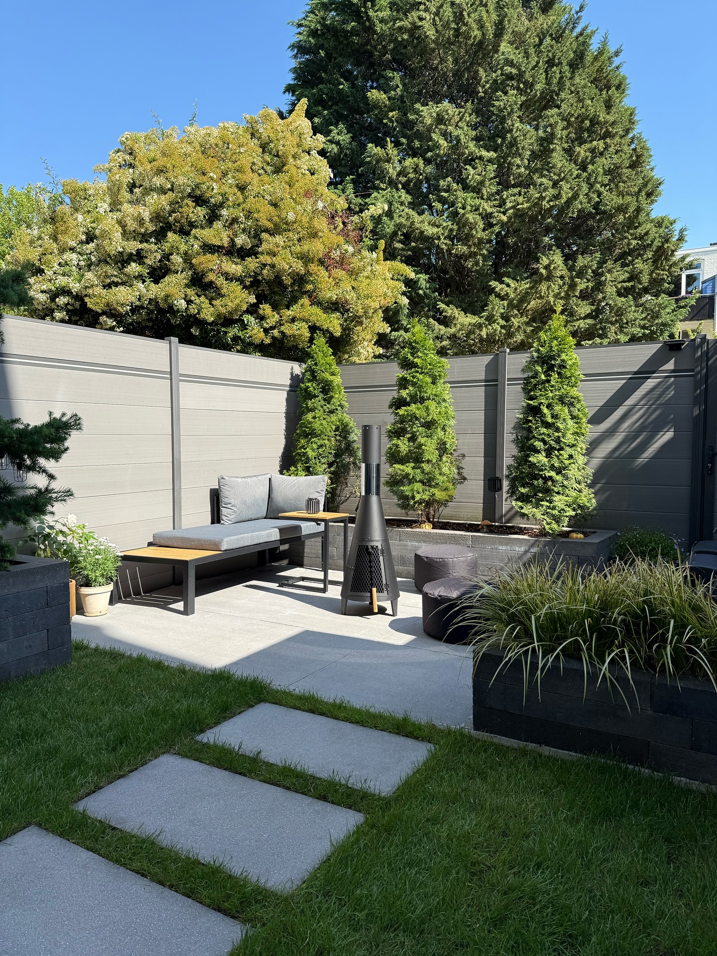 Some places just make you exhale… 😌 Imagine having that feeling every time you step outside.
DM me to start your garden transformation! 🌿💬
www.kvl-design.nl
#gardendesign #tuinontwerp #outdoorliving #tuininspiratie #kvldesign #duurzaamwonen #interieurontwerp #outdoorinspiration #moderngarden #designstudio #tuinideeën #sereneliving #slowspace #greengarden #interiorandgarden #tuinmakeover #tuintransformatie
#zengarden #tuinleven