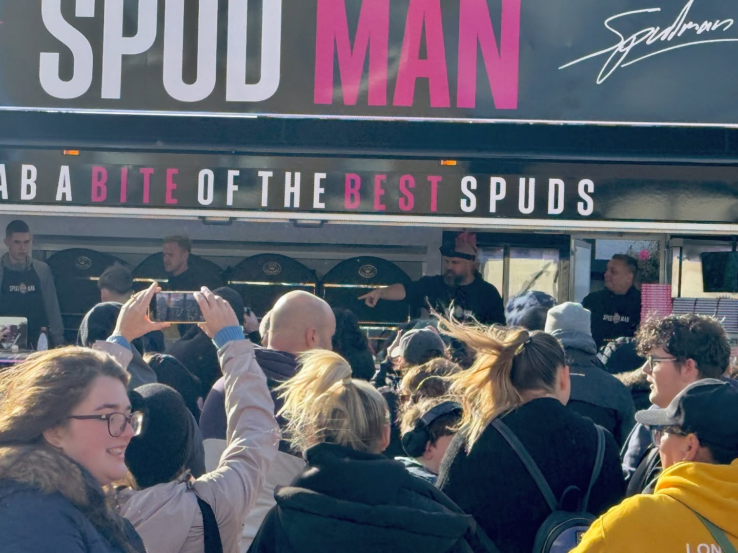 Welcome to Biggleswade @spudmanofficial - what an amazing turn out! Enjoy your spuds everyone!