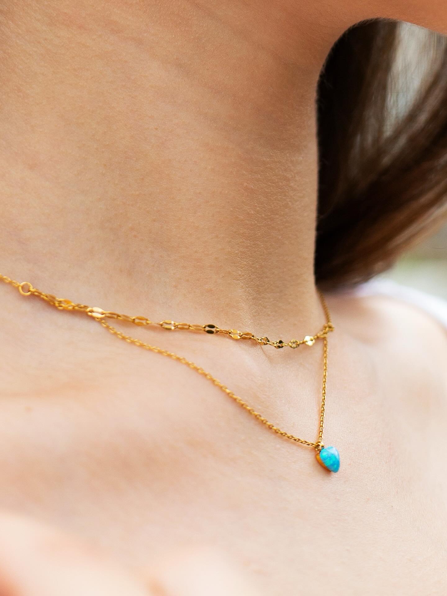 A touch of blue is the perfect complement to your fall denim 💙🦋🧢
.
.
.
.
#FallStyle #FallJewelry #AutumnAccessories #LayeredJewelry #GoldenSeason #EverydayStyle #JewelryLover
#WaterproofJewelry #EverydayJewelry #ShowerSafeJewelry #SweatProofStyle #JewelryYouCanLiveIn #MinimalJewelry #DurableStyle
#BlueHeartJewelry #HeartJewelry #PopOfBlue #StatementDetails #DelicateJewelry #EverydayLove #JewelryObsession #BlueAccents