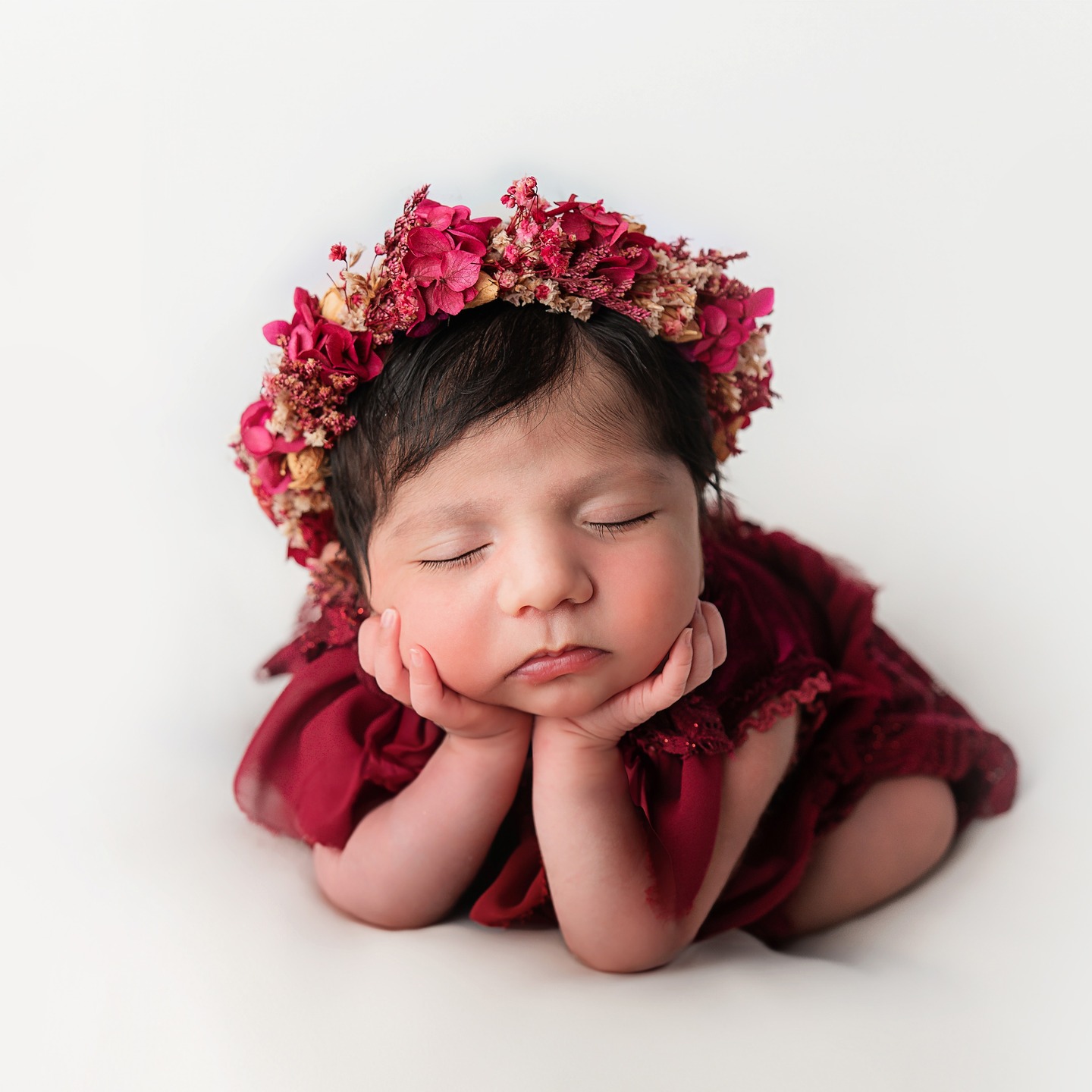 𝐙 𝐘 𝐑 𝐀 ♡
Absolutely precious! Sweet baby Zyra’s family were super organised and booked their photoshoot with me well in advance — and I’m so glad they did! ✨
I often get asked why it’s so important to pre-book your newborn session, so here’s why ⤵️
If you’ve been thinking about booking a newborn or baby photoshoot with me, this is your gentle reminder to do it sooner rather than later! My diary for the year is already almost fully booked, and I’m so incredibly grateful for all the lovely families who’ve secured their sessions.
Because I only take on a limited number of sessions each month to give every family the care and attention they deserve, dates fill up fast — especially for newborns!
Newborn sessions are best booked while you’re still pregnant, and I photograph babies up to 8 weeks old, giving a little flexibility if your little one arrives early or late. Pre-booking guarantees your space in my diary and means you can relax knowing everything’s arranged before your baby arrives 🤍
If you’re due in 2026, now is the perfect time to get in touch — I’d love to capture those early, fleeting moments for you!
🕊️ It’s always recommended to pre-book your newborn session, ideally right after your 20-week scan, to ensure availability.
🤎 All sessions are fully inclusive and take place in my beautiful, purpose-built baby photography studio in Aldershot, Hampshire. As a newborn specialist photographer, I provide absolutely everything for your session — from one-of-a-kind baby outfits to bespoke, handmade props. Everything you could possibly want for your newborn’s photoshoot, and more!
#newbornphotographeruk #newbornphotographerhampshire #aldershotphotographer #hampshirebabyphotographer #surreybabyphotographer #hampshirenewbornphotographer
#surreynewbornphotographer
#newbornstudio
#babyphotosuk
#newbornphotostudio
#newbornportrait
#babyphotographyuk
#newbornsession
#babyphotographerhampshire
#newbornposing
#hampshiremums
#surreymums
#farnhamfamilies
#starspeckledheartsphotography