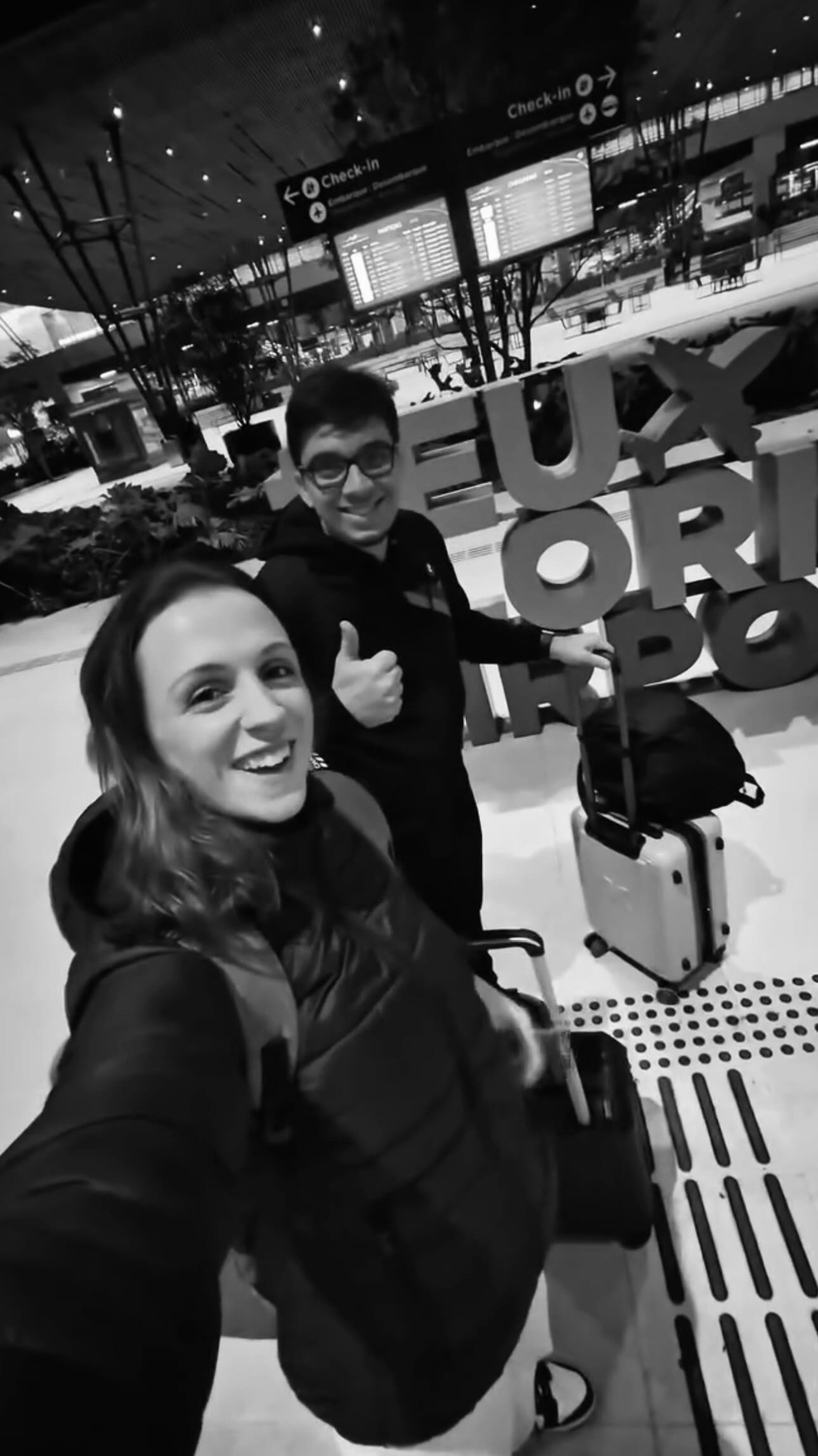 Dois dias incríveis no Festival Duas Rodas, direto de Interlagos! 🏍🔥
A Hooly esteve por lá produzindo conteúdos irados para a BMW Motorrad Top Car, em parceria com a BMW Motorrad Brasil.
Aceleramos junto com essa marca que é pura emoção, tecnologia e liberdade sobre duas rodas!
#FestivalDuasRodas #BMWMotorrad #BMWMotorradTopCar #BMWMotorradBrasil #Interlagos #Hooly #ProduçãoAudiovisual #ConteúdoDeImpacto #Motos #LiberdadeSobreDuasRodas