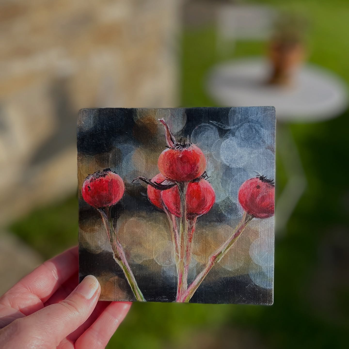🍂Something colourful (and a little autumnal) is coming…
October – Mushroom/Fungi
November – Autumn Berries
I’ve painted both in preparation (photos attached!) and they turned out beautifully – full of colour, the illusion of texture, and detail.
In both workshops, we’ll learn a soft focus bokeh effect with acrylics to add depth and dimension to your paintings – helping you create something truly stunning.
Whether you’re here to have fun or pick up new techniques, these workshops are suitable for everyone.
Spaces are limited, so book your spot now.
https://www.charlotte-englefield-art.co.uk/art-workshops
Do you have a favourite?