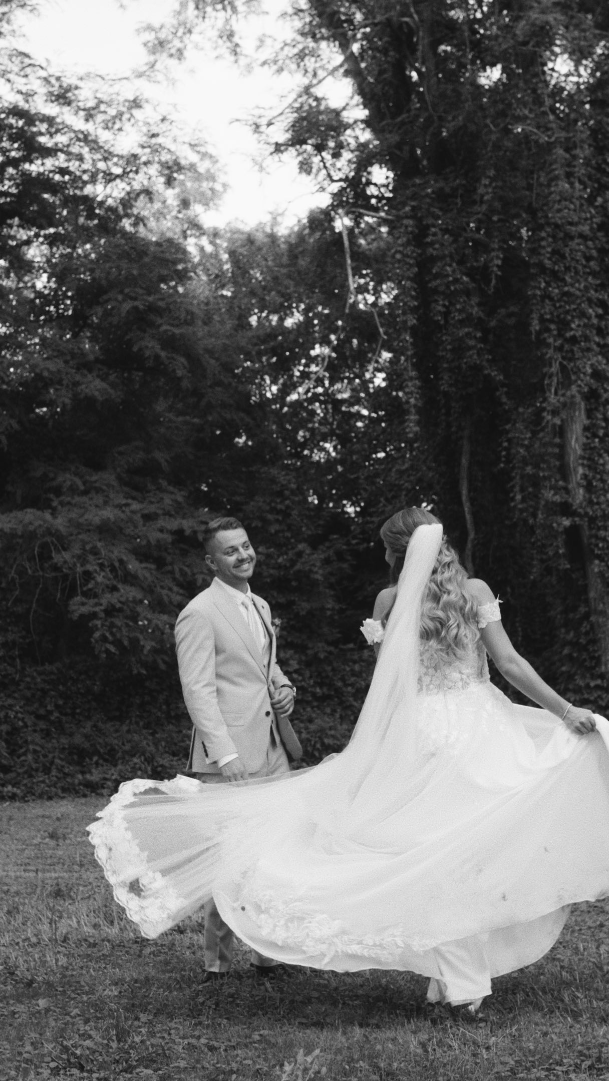 Natálie • Adam 🖤
#svatebnivideo #cinematicwedding #weddingvideo #pragueweddingvideographer #luxurywedding