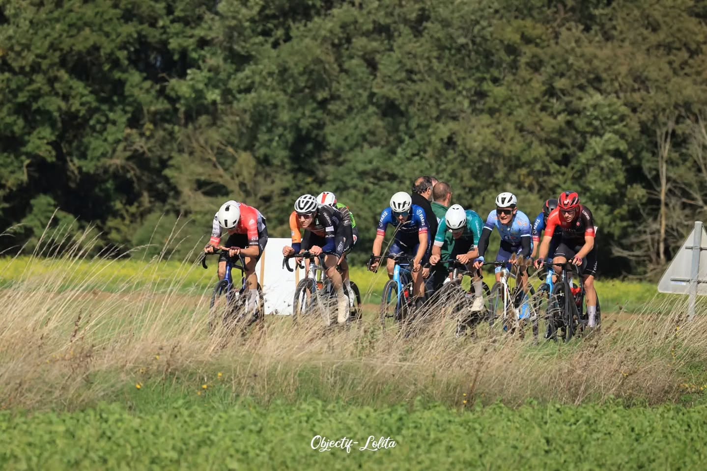 The 2025 Season is over 🫡
Happy to finish the season in good shape !
2 crazy fast races to finish the year and a lot of learining !
It was also the last dance of @ro20cent 🥹 we'll miss you🫶🏻
You maybe see it, but no cyclocross for me this year, I will focus on the road for the 2026 season🔥
Thank you @elitefondationscyclingteam for the perfect support again this week-end 🙏
#elitefondationscyclingteam #elitefondations #sogecoma #roccabois #conforti #debonsarchitecture #leonbychaidubaron #chaidubaron #velosophebeer #scott #bikeonscott #velosophecyclistbeer #genevecyclisme #velotoze #Tokiwi #roccabois #cuagsport #castelli #kaskhelmets #motorex #motorexbikeline