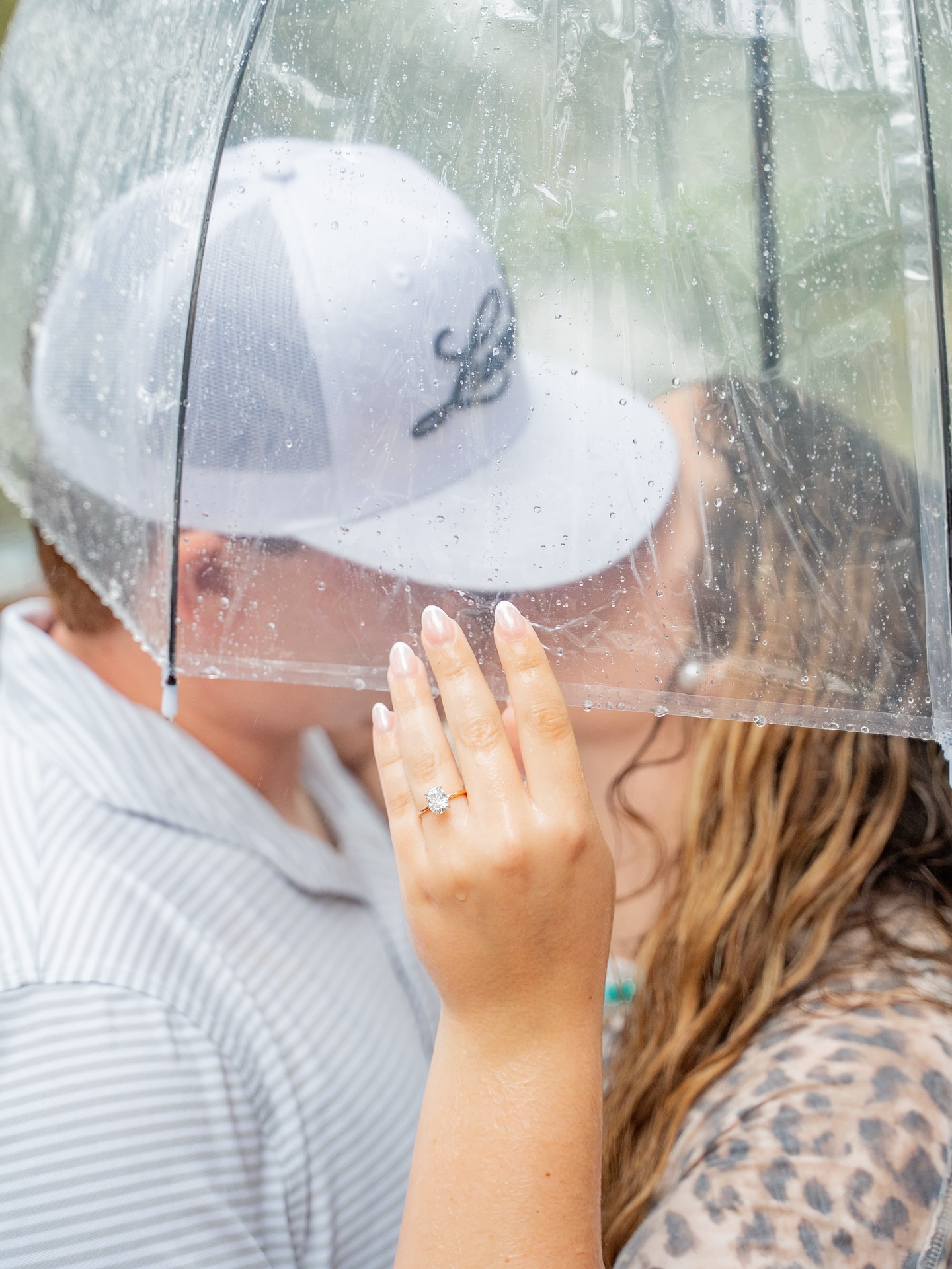 It’s been a rainy week in Central Florida and while I’ve shot in rain numerous times this proposal was my first time getting absolutely soaked. 😂 Clear umbrellas save the day every. single. time.