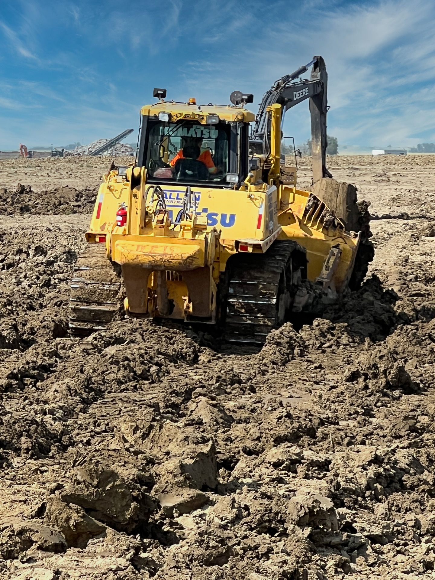 We appreciate clear skies!
#AllanConstruction #Heavyequipmentoperators #ConstructionLife