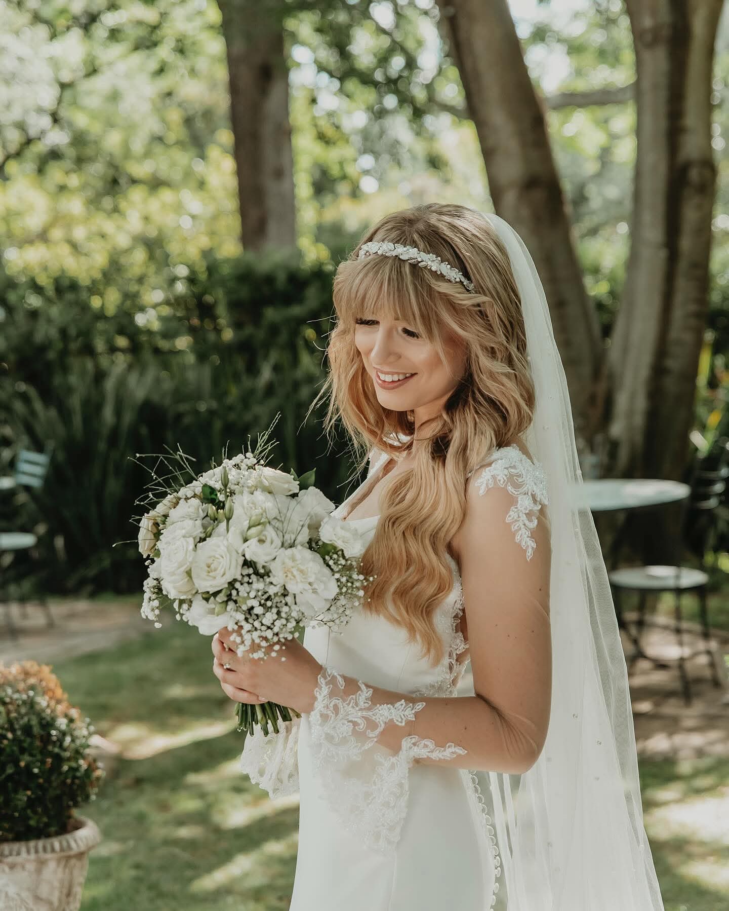 Olivelli brings international designer wedding gowns to South Africa. Shop international bridal dresses in Johannesburg with expert service & style✨👗
#weddingdress #international #bridalbouquet #johannesburg #engaged