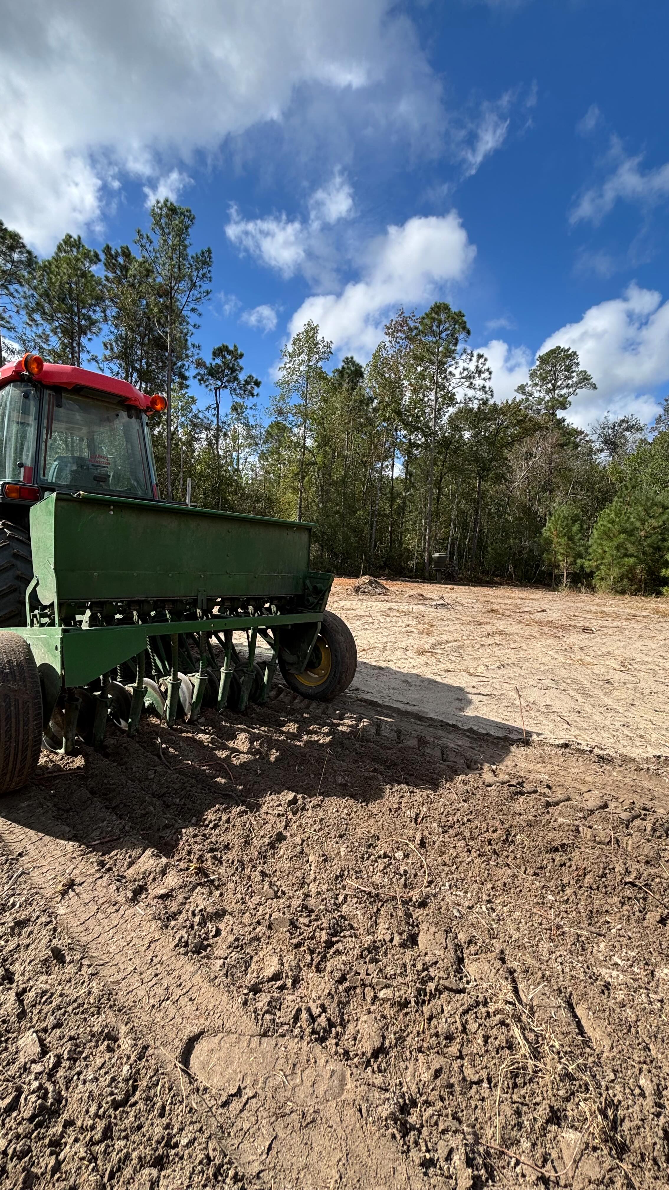Food Plot Szn🌱
.
It’s been a dry start to the Fall w/ minimal to zero rain in the month of September. We’ve had soil prepared and ready for some rain and fortunately we received some much needed precipitation 🌧️ - now it’s time to put seed in the ground.
.
We are planning to slowly transition most of our plots into no-till but we have some test plots this year we’re running to see the results w/ hopes of moisture & nutrient retention. Stay tuned for some updates but w/ weather cooling off and deer running around this is what we work for all year!
.
Get out there & continue to be stewards of the land!