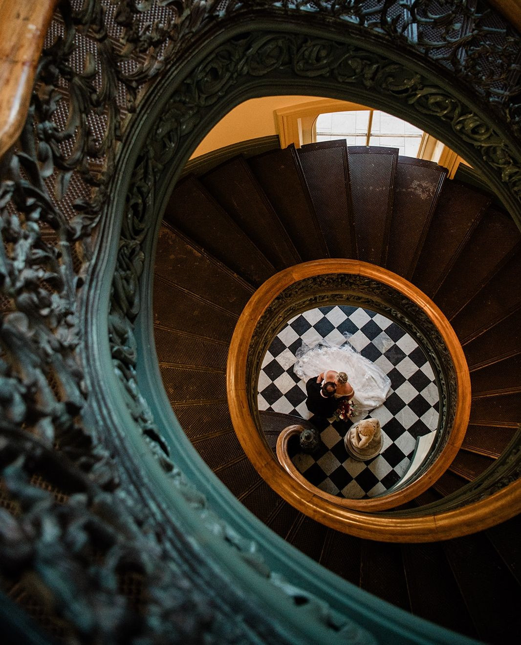 The George Peabody Library is a dream venue for any book lover. It's known as the "cathedral of books" and it's easy to see why. Imagine capturing your love story in this stunning space!
The ornate ironwork and towering stacks of books provide a timeless and dramatic backdrop for wedding photos. This space is pure romance and elegance, and it's always an honor to photograph here.
Maryland, D.C., and Virginia couples, are you looking for a venue that feels both historic and magical? Let's connect to chat about how to tell your story in a setting like this.
—
Venue: @georgepeabodylibrary
Wedding Planner: @theweddingninjallc
Photographer @saravarsphotography
Invitations: @justinkonpaperinvitations
Dress Shop + Designer: @kleinfeldbridal @maggiesotterodesigns
Florist: @fleurdelisbaltimore
Makeup + Hair: @btvbeauty
Catering: @zeffertandgold
👰+ 🧑💼: @shelbysharp5678 + @willmller
—
#PeabodyLibrary #GeorgePeabodyLibrary #BaltimoreWedding #BaltimoreWeddingPhotographer #HistoricVenue #MarylandWedding #DMVWeddings #WeddingVenue #BookLoverWedding #marylandweddingvenue #experienceweddingphotographerinbaltimore #baltimoreweddingphotographer #baltimoreweddinphotographypackages #baltimoreweddings #marylandweddingpackages #dmvweddingphotographerpackages #dmvweddingphotographerpricing #dmvweddingphotographerpackage #dmvweddingphotographerprices #baltimoreweddingphotographerprices