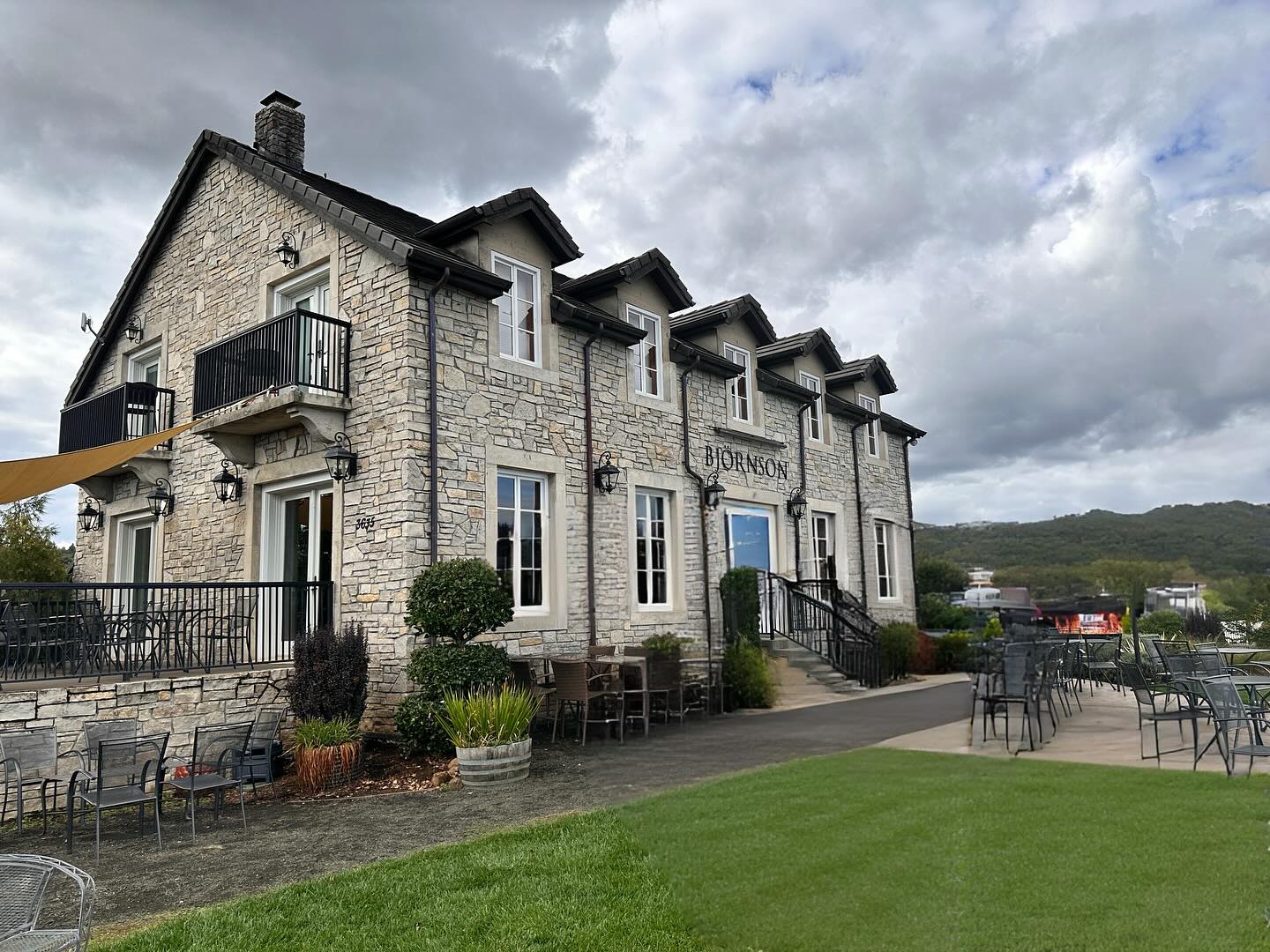 🍷 tasting at @bjornsonvineyard