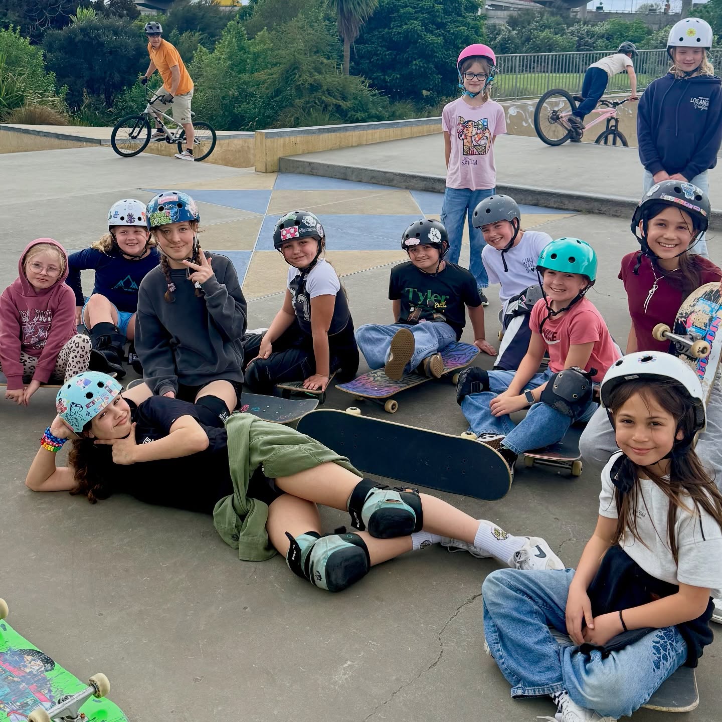 Some school holiday highlights!! 🥰📸 we ran skate tours, classes, and even had a day of lessons on Waiheke! 🫶✨ we will be running almost 30 free classes this summer throughout various skateparks in Auckland, our first starts this weekend! We will be updating our website and socials with all the lessons and how to book very soon so keep an eye out! 🩷 all free, and open to all ages and abilities too🫶🫶