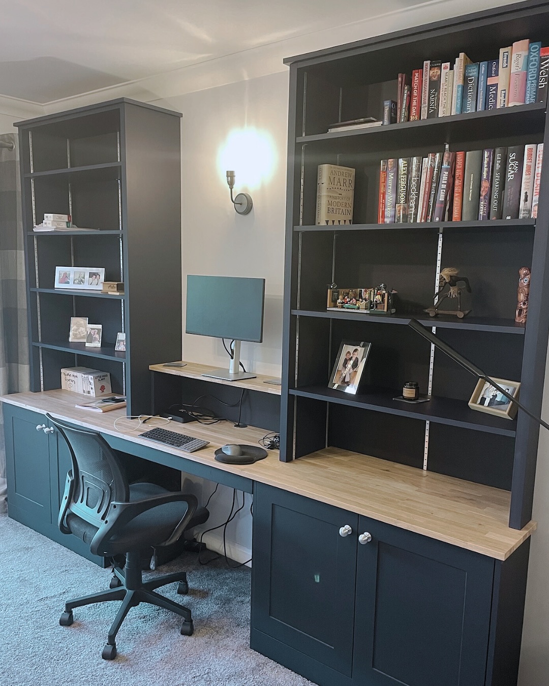 📚 Upgrade your home office into a space that’s as practical as it is stylish.
✔ Sleek storage to keep items hidden
✔ Open shelves for books and display
✔ Drawers for quick access
✔ Matching units
Every detail, designed for the way you live and work.
📞 Ready to transform your study? Let’s talk.
#studyupgrade #minimalist #essex #basildoninteriors #homeoffice #bespokestudycabinets