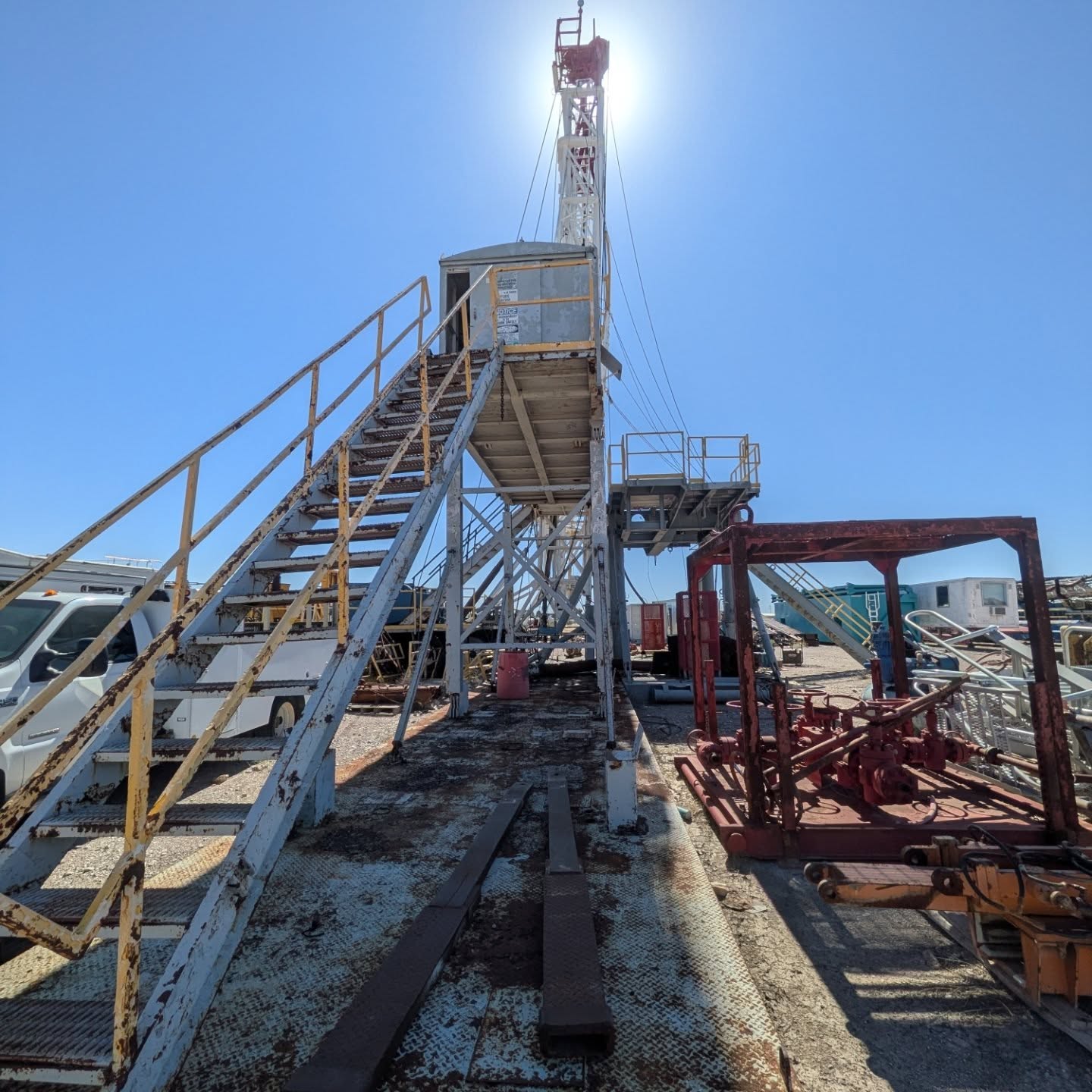 Built to last. Designed to lift. ⚙️
This Cabot 750 Workover Rig with its full platform setup is a testament to solid engineering and American iron that never quits.
💪 Strong structure. Field-ready foundation. Perfect for workover or refurbishment.
📍 Location: 6275 N Main St, Roswell, NM 88201
🔗 Available now at Ironwell Supply — quality equipment that works as hard as you do.
#Cabot750 #WorkoverRig #OilfieldEquipment #RigForSale #IronwellSupply #RoswellNM #OilfieldStrong #DrillingRig #UsedRigs #FieldReady #EnergyIndustry #WorkoverEquipment #OilGasEquipment