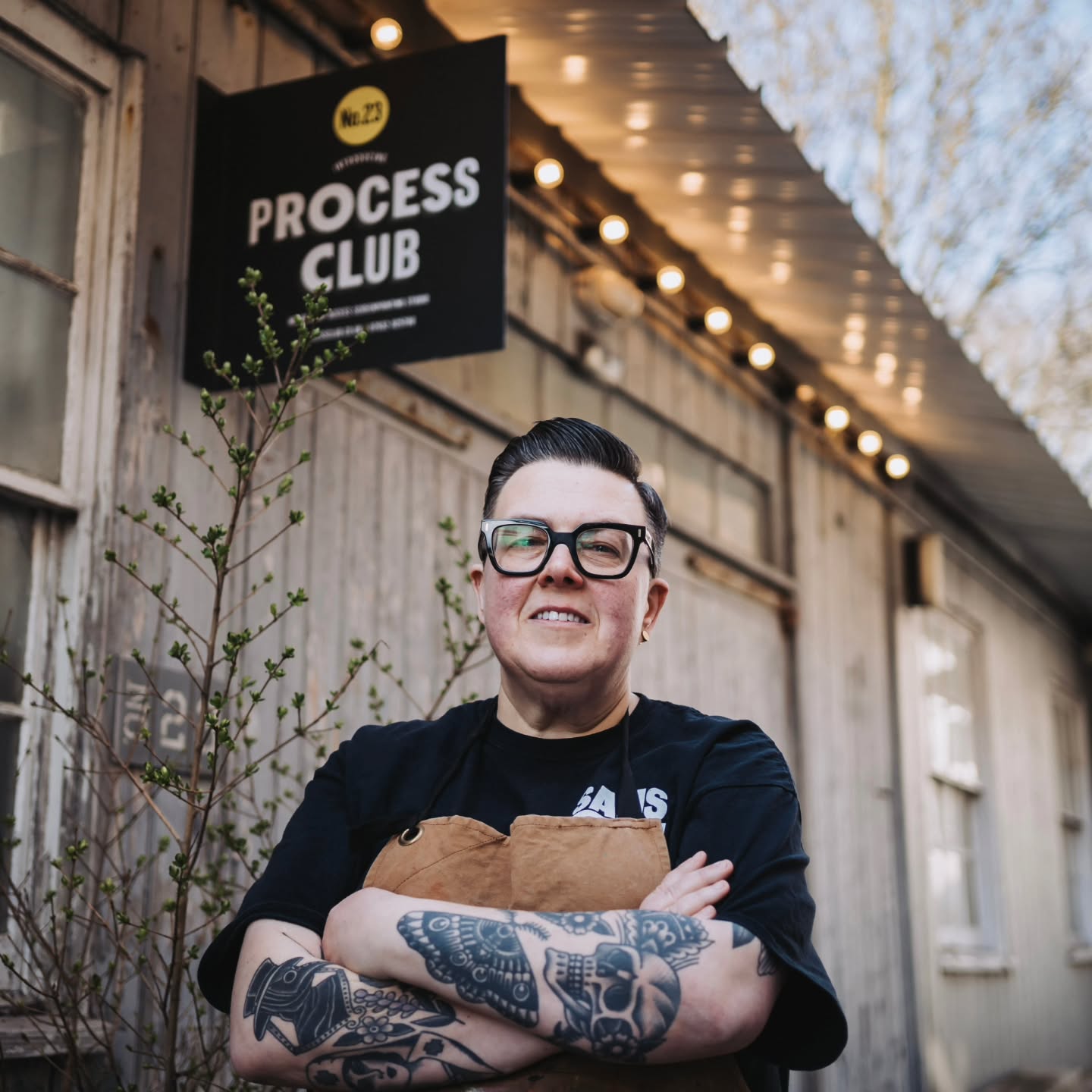 Clare Somerville Perkins, the artist and designer behind the fantastic @processclub is joining forces with us in November to co-lead a really exciting set of workshops where we explore screenprinting on clay
Over three days of demos and hands-on practice you'll have a great introduction to printing on paper and clay and create a range of test swatches before creating your final designs in 3d
There are 3 booking options for these workshops:
1. The introduction day only, 8 November at £100
2. All three days 8, 22 & 23 November at £220
3. Just days 2 & 3, 22 & 23 November at £160
Options 2 and 3 include an A4 screen photo-exposed with your images to keep
#screenprinting
@loveasintended
#potteryworkshops
#designinspiration
#printingonclay