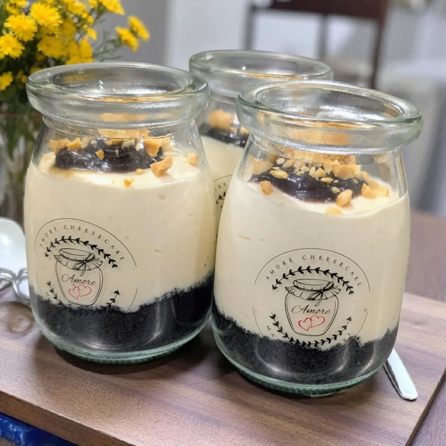Chocolate Peanut Butter Cheesecake.
Limited Time Flavour!
Chocolate cookie crust, creamy peanut butter cheesecake, topped with chocolate fudge and crushed peanuts.
#peanutbuttercheesecake #cheesecakejars #chocolatepeanutbutter #dessertjars #amorecheesecake
